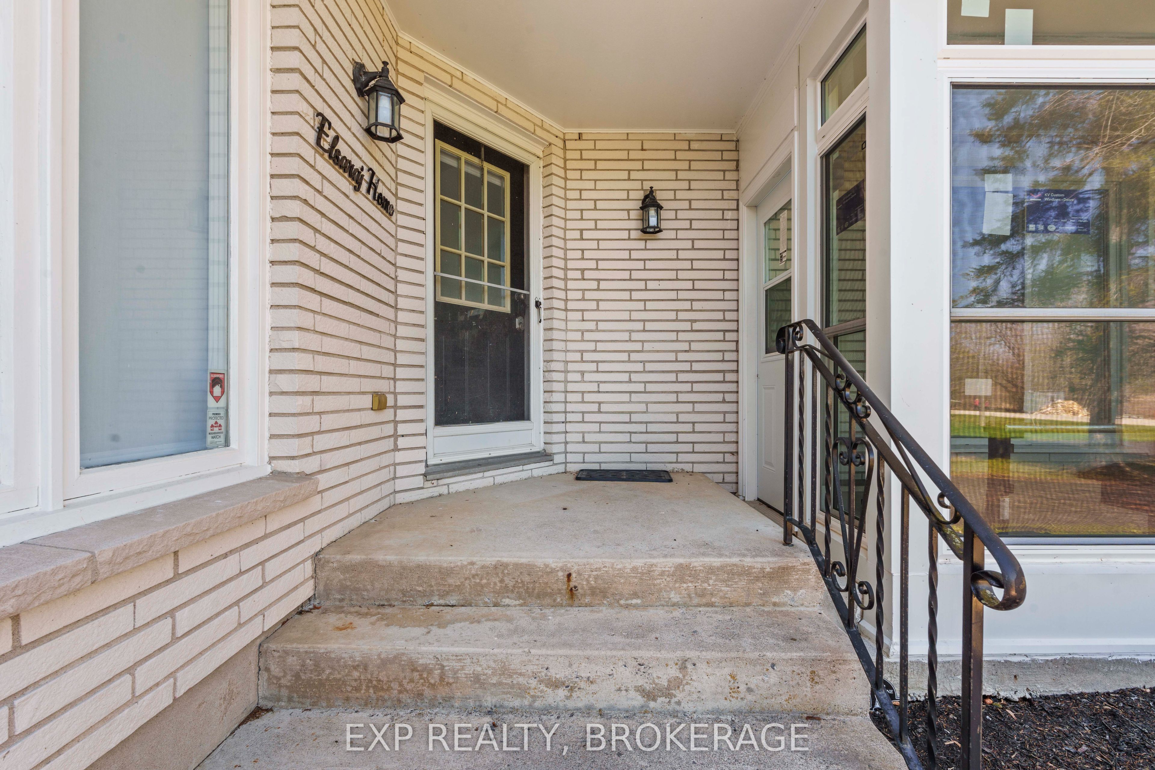 72 Willowbank Road W Property Photo 3