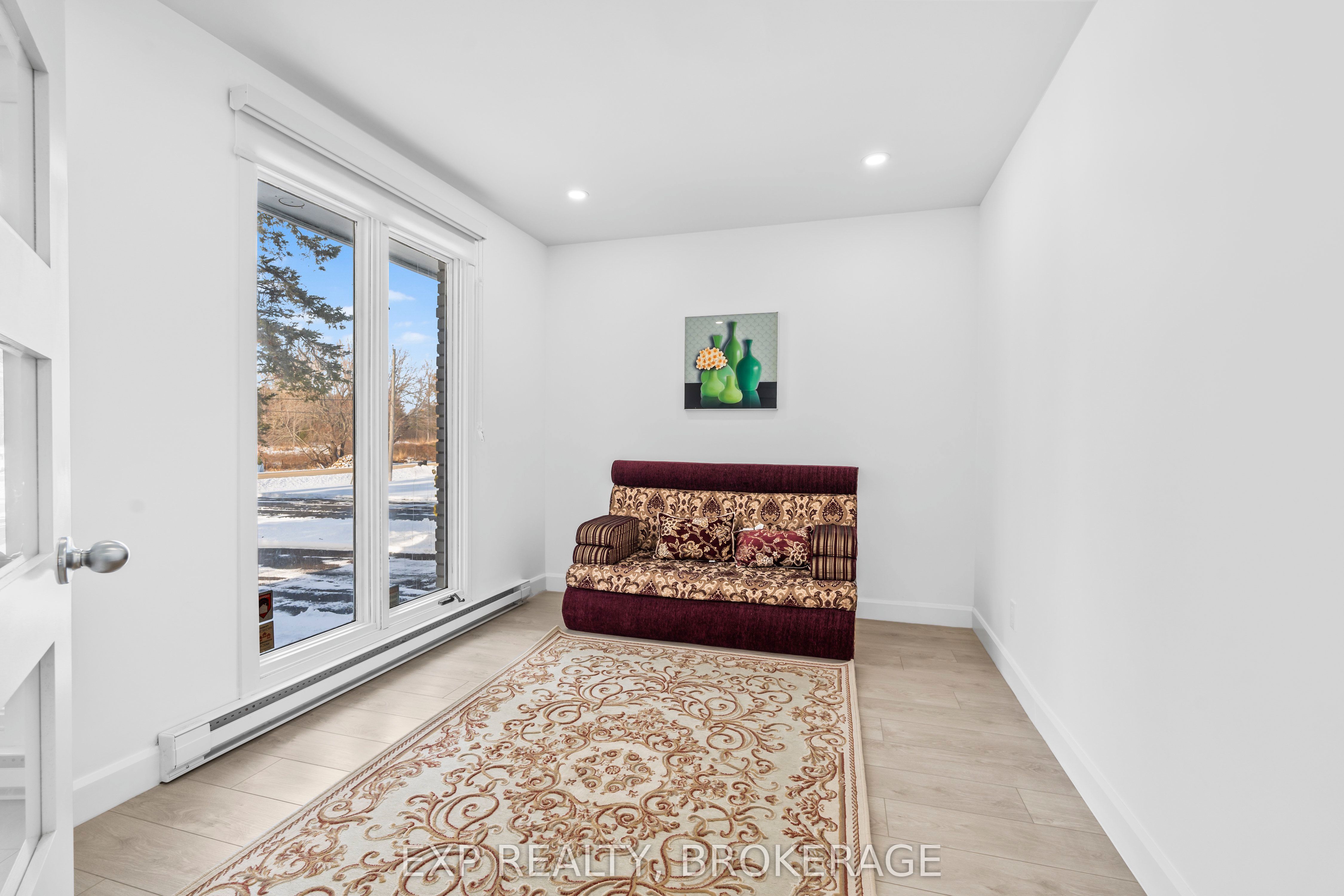 72 Willowbank Road W Property Photo 6
