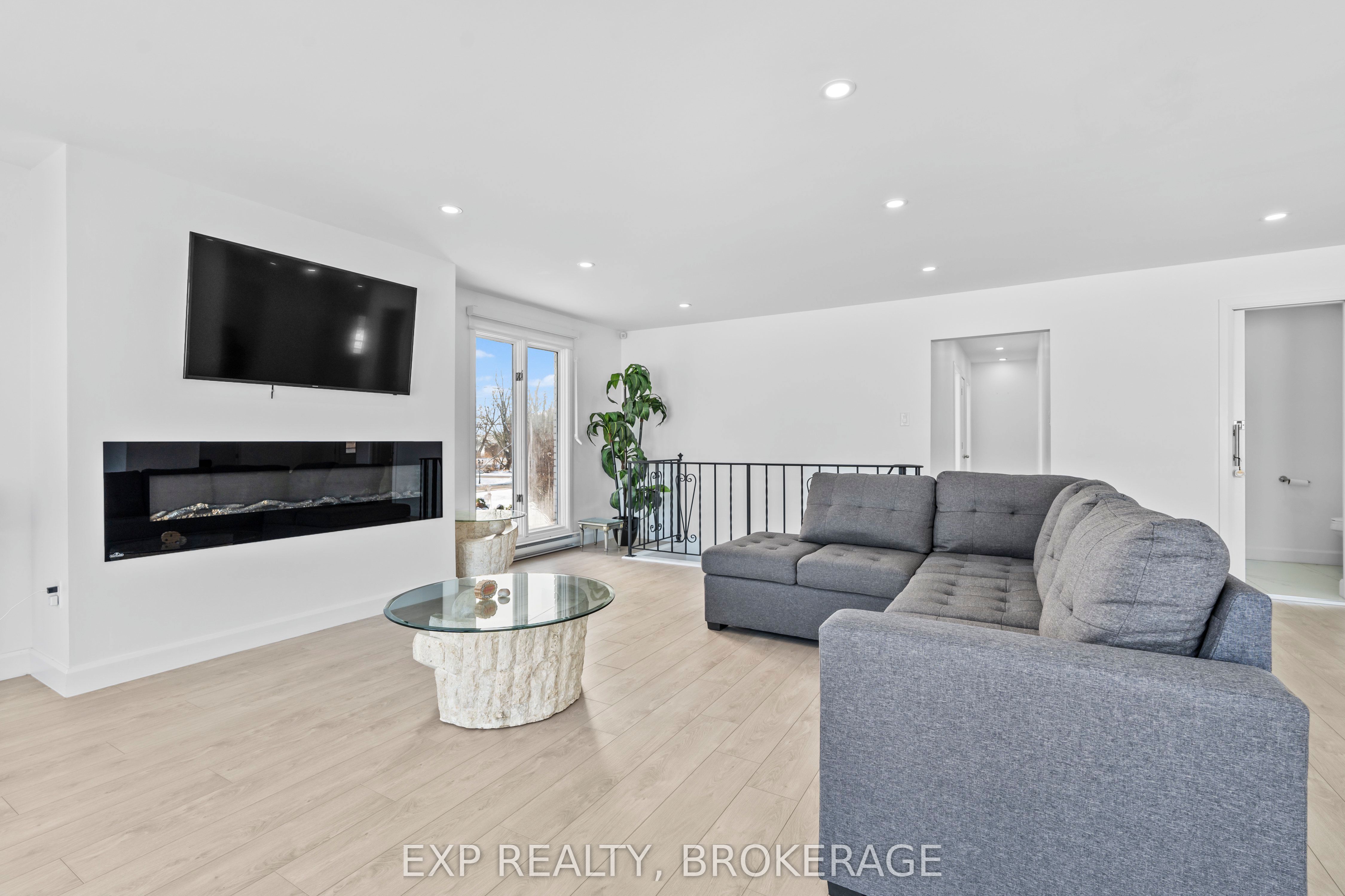 72 Willowbank Road W Property Photo 8