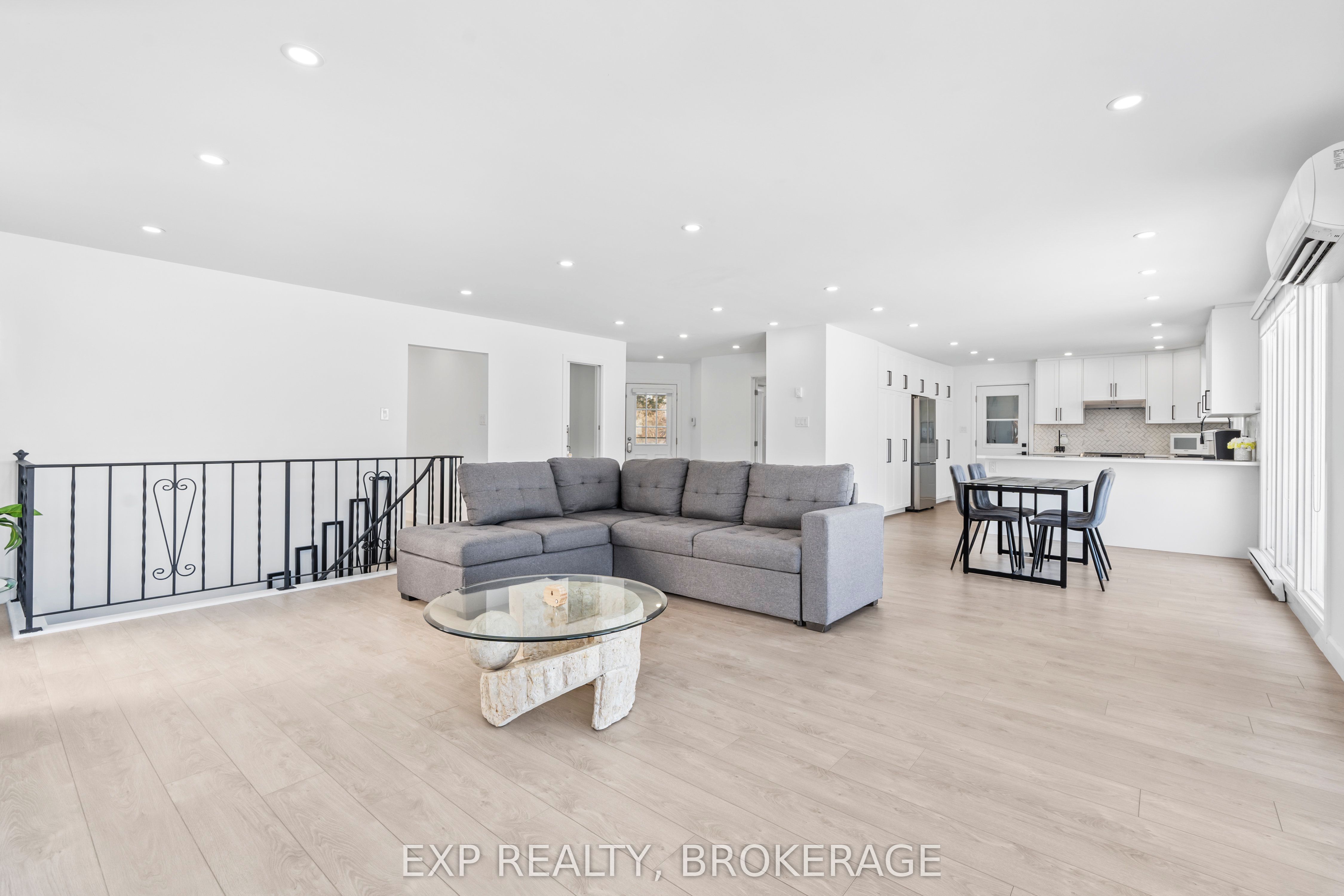 72 Willowbank Road W Property Photo 9