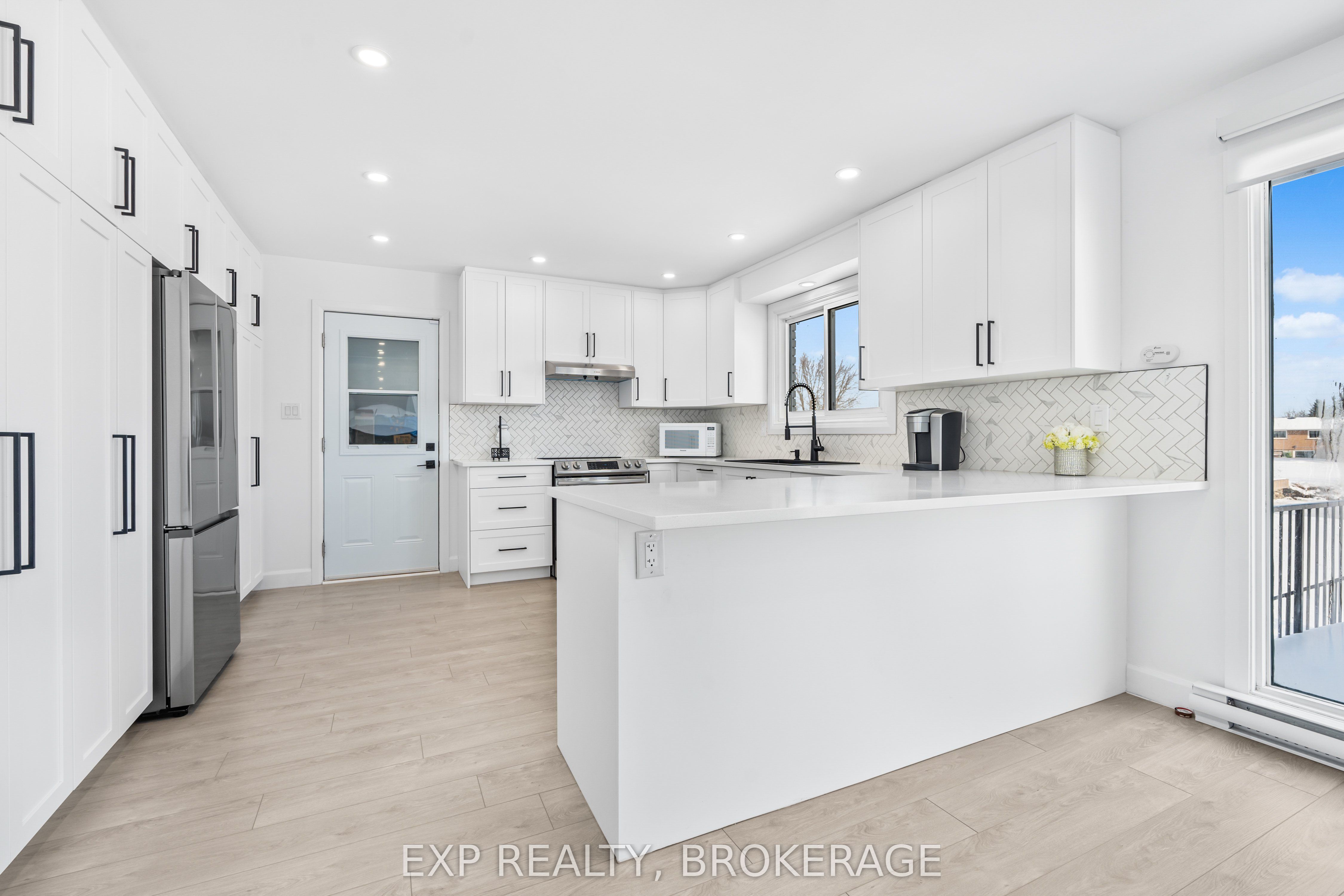 72 Willowbank Road W Property Photo 14