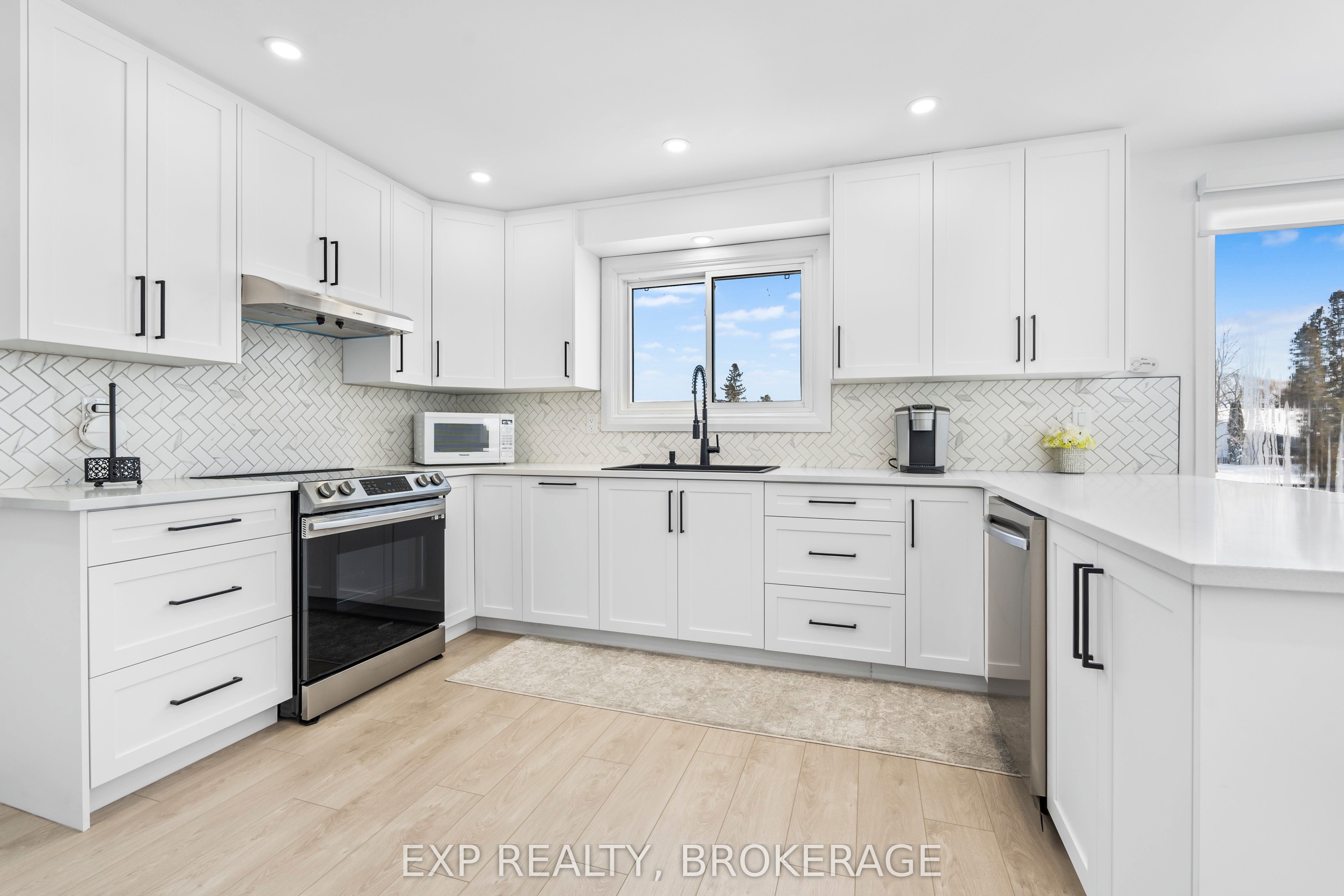 72 Willowbank Road W Property Photo 15