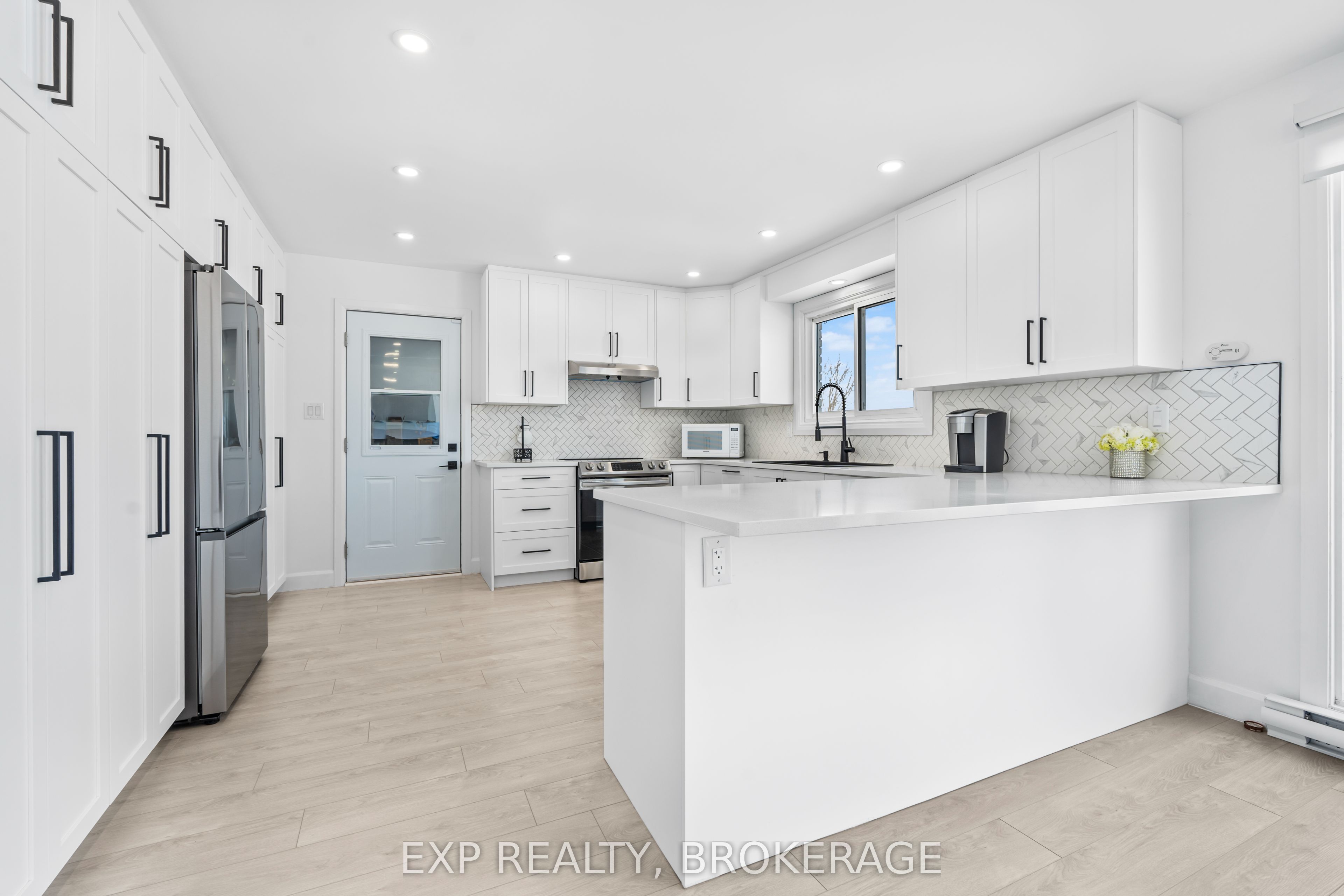 72 Willowbank Road W Property Photo 18