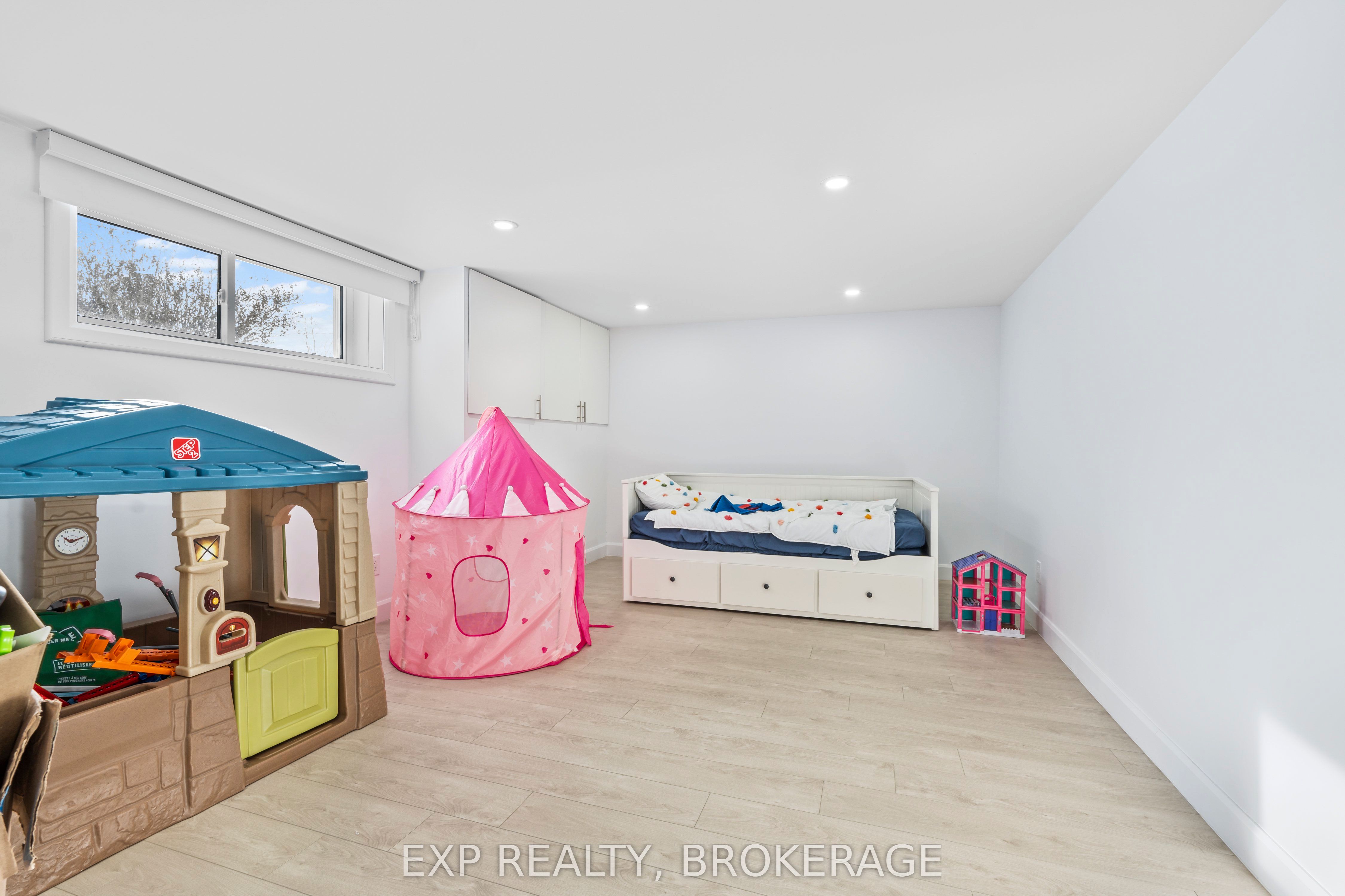 72 Willowbank Road W Property Photo 33