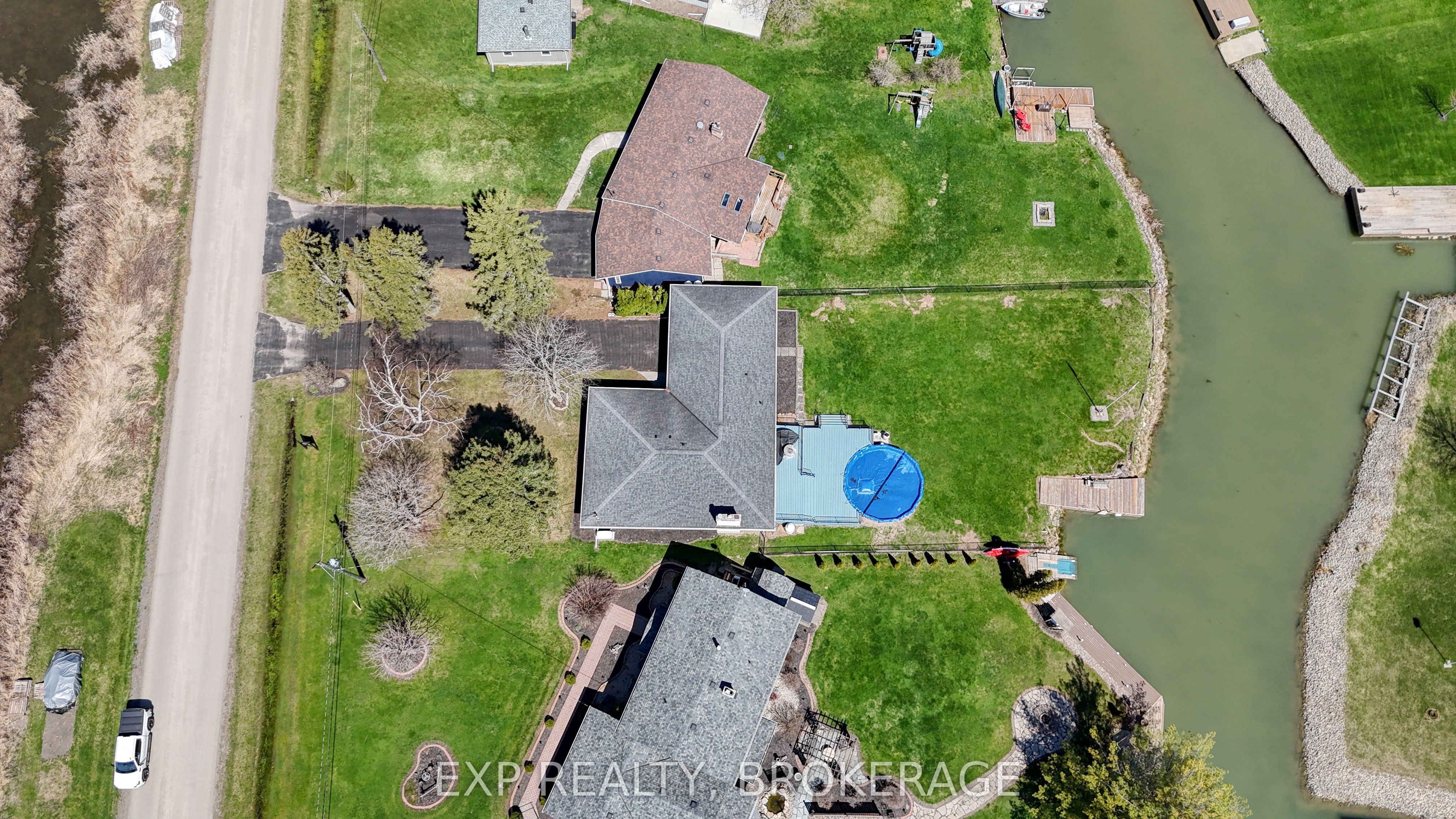 72 Willowbank Road W Property Photo 45