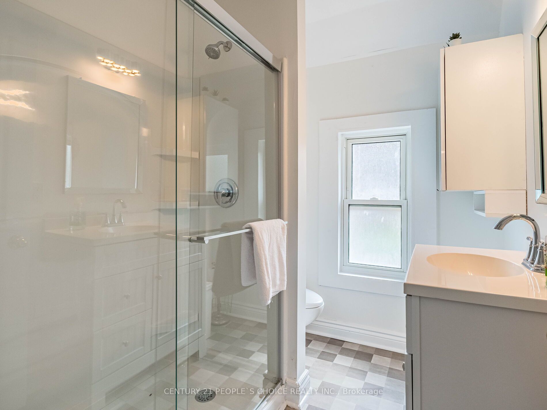 5001 Kitchener Street Property Photo 16