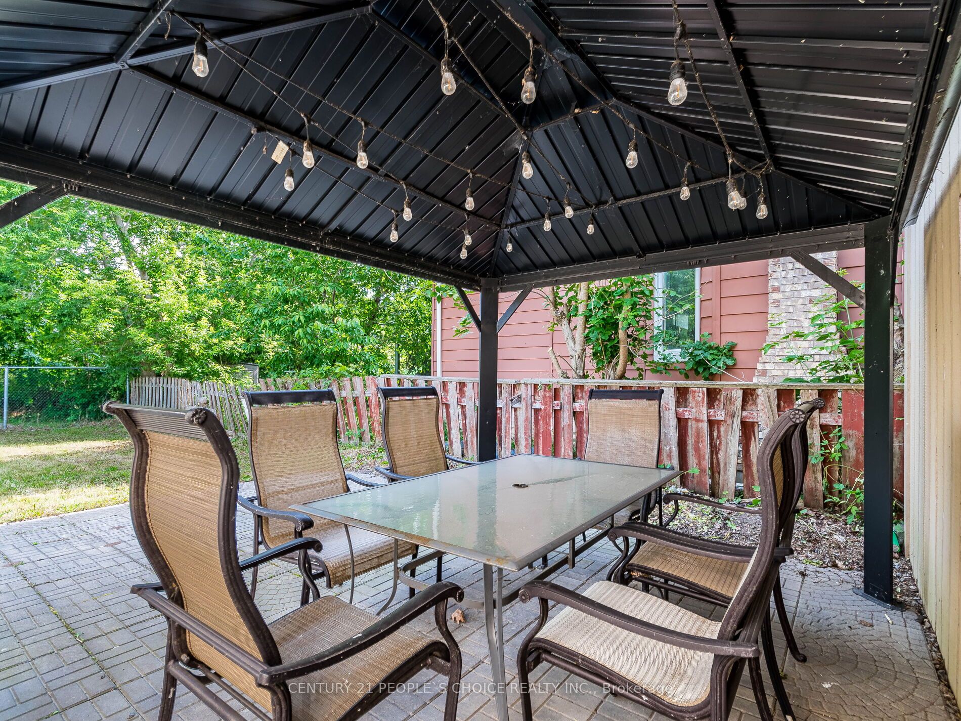 5001 Kitchener Street Property Photo 19