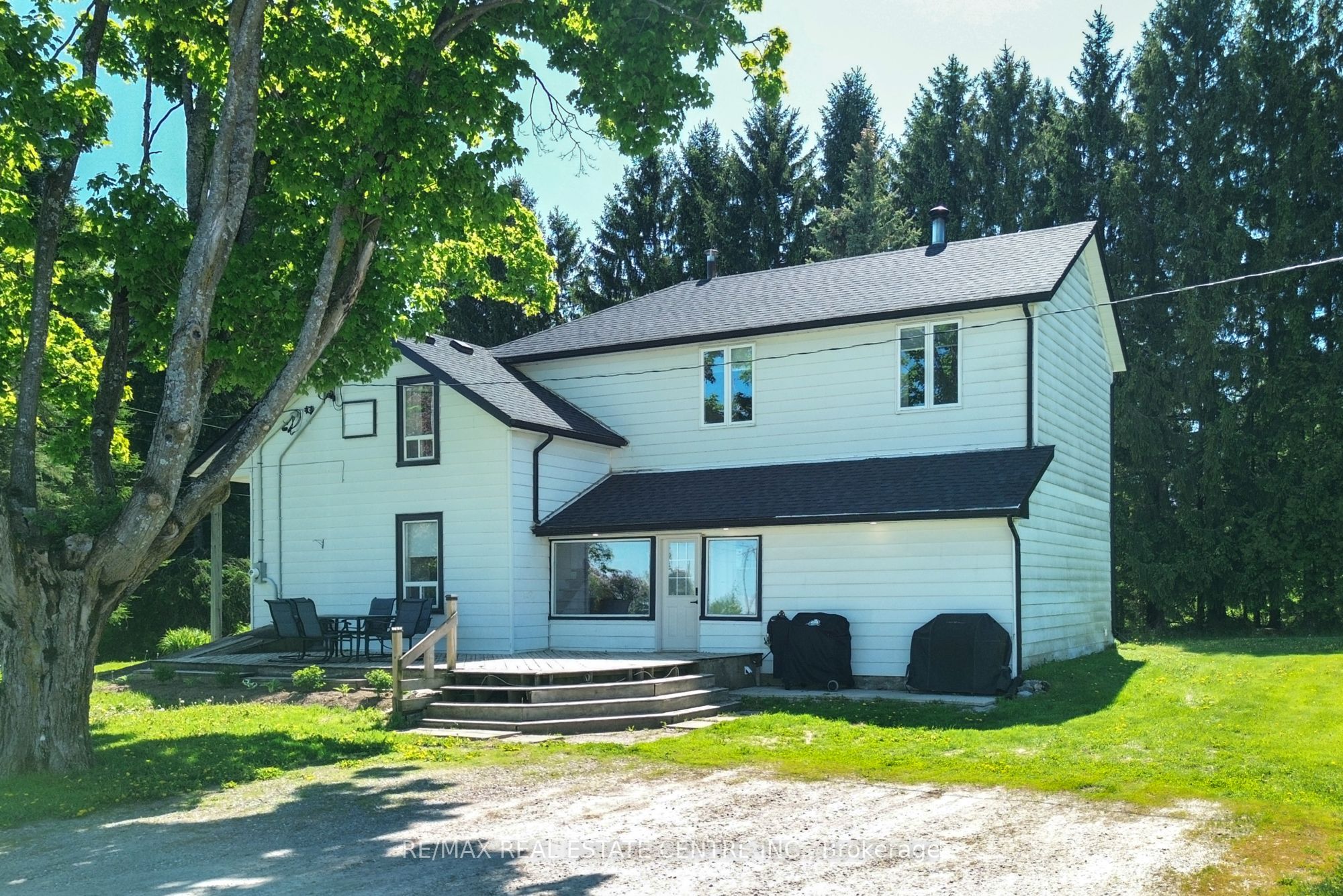 347157 Mono Centre Road E