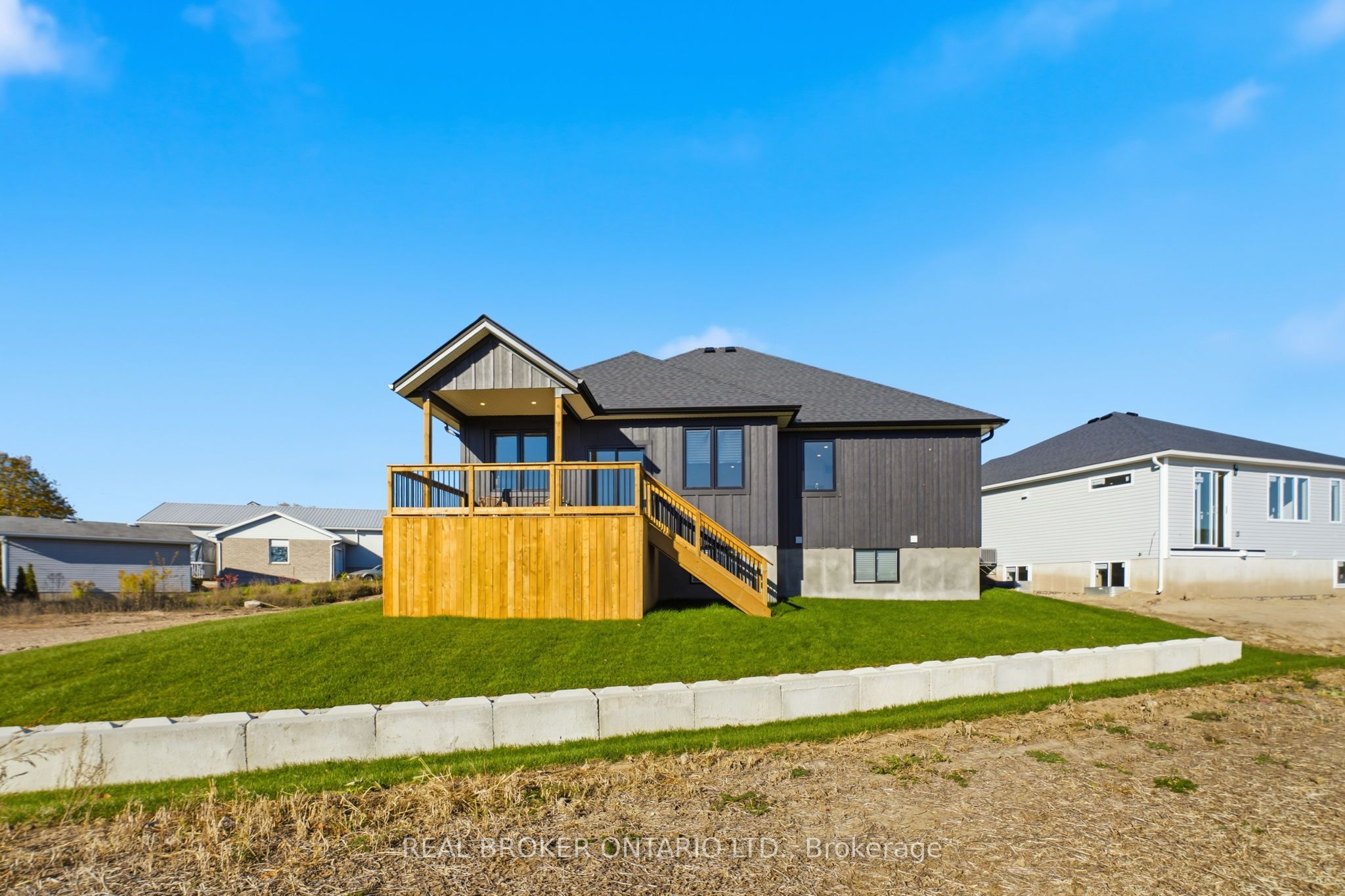 48 Rebecca Drive Property Photo 27