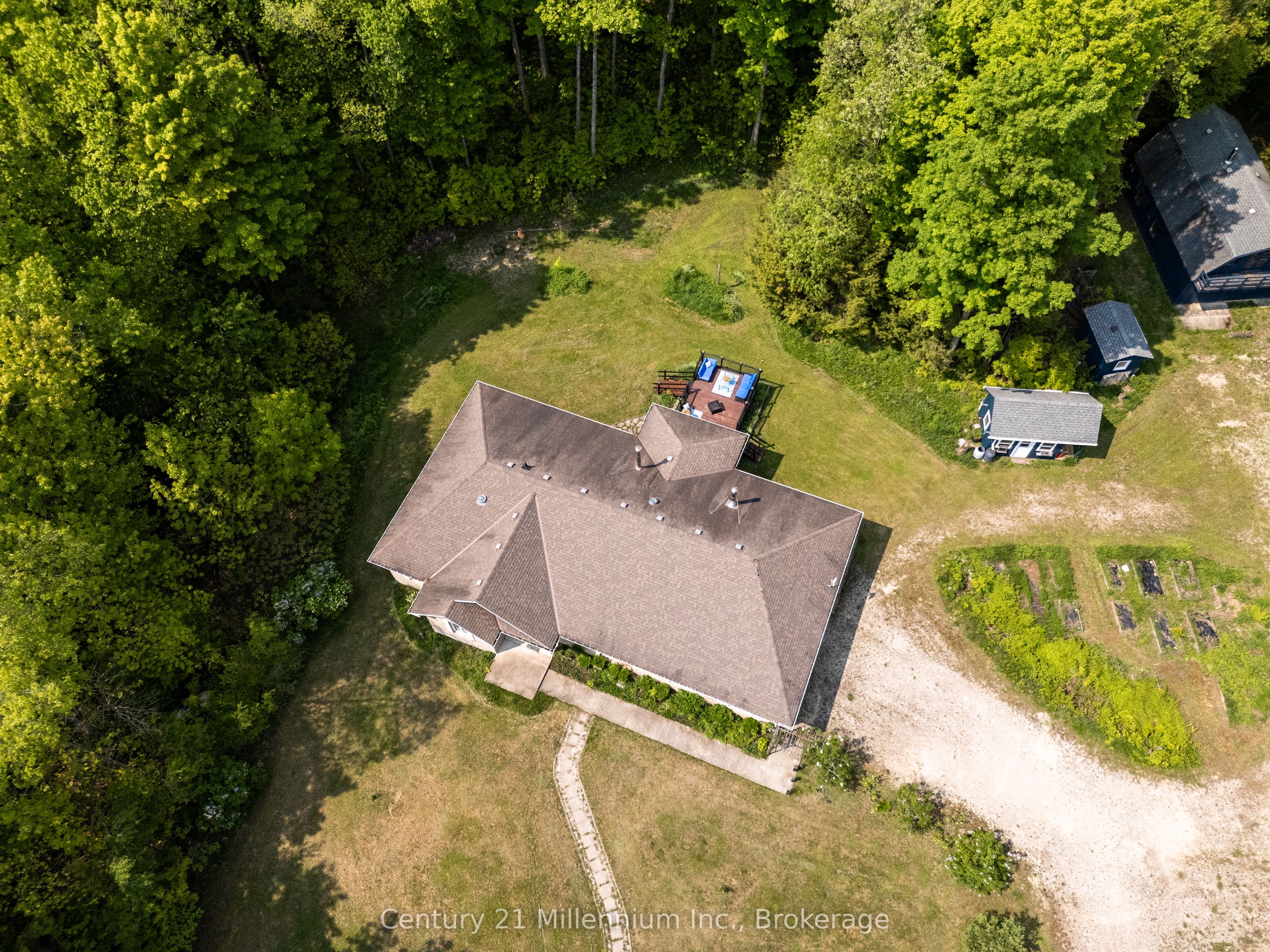 215319 Concession 4 Property Photo 45