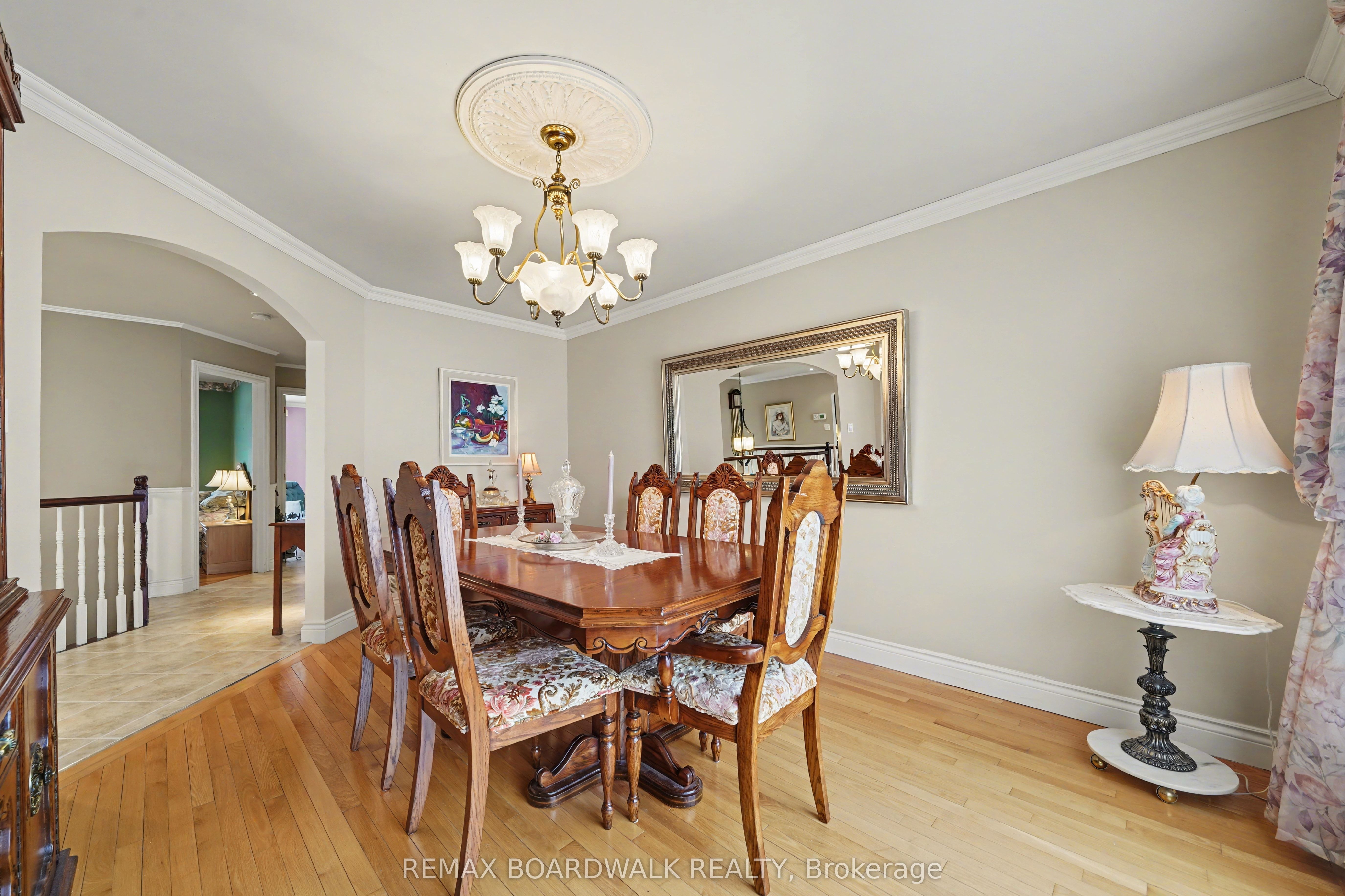 819 Laval Street Property Photo 9