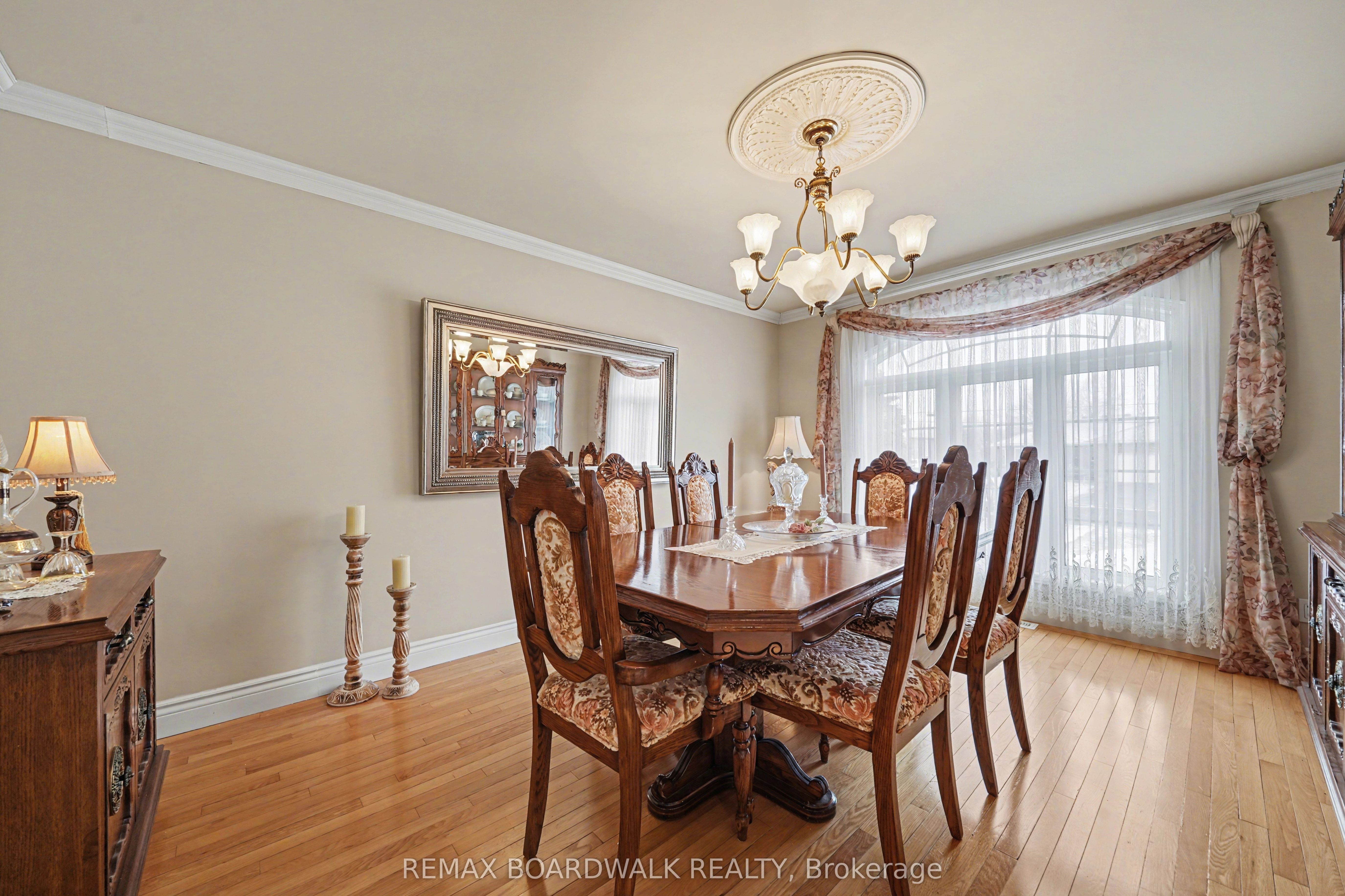 819 Laval Street Property Photo 10