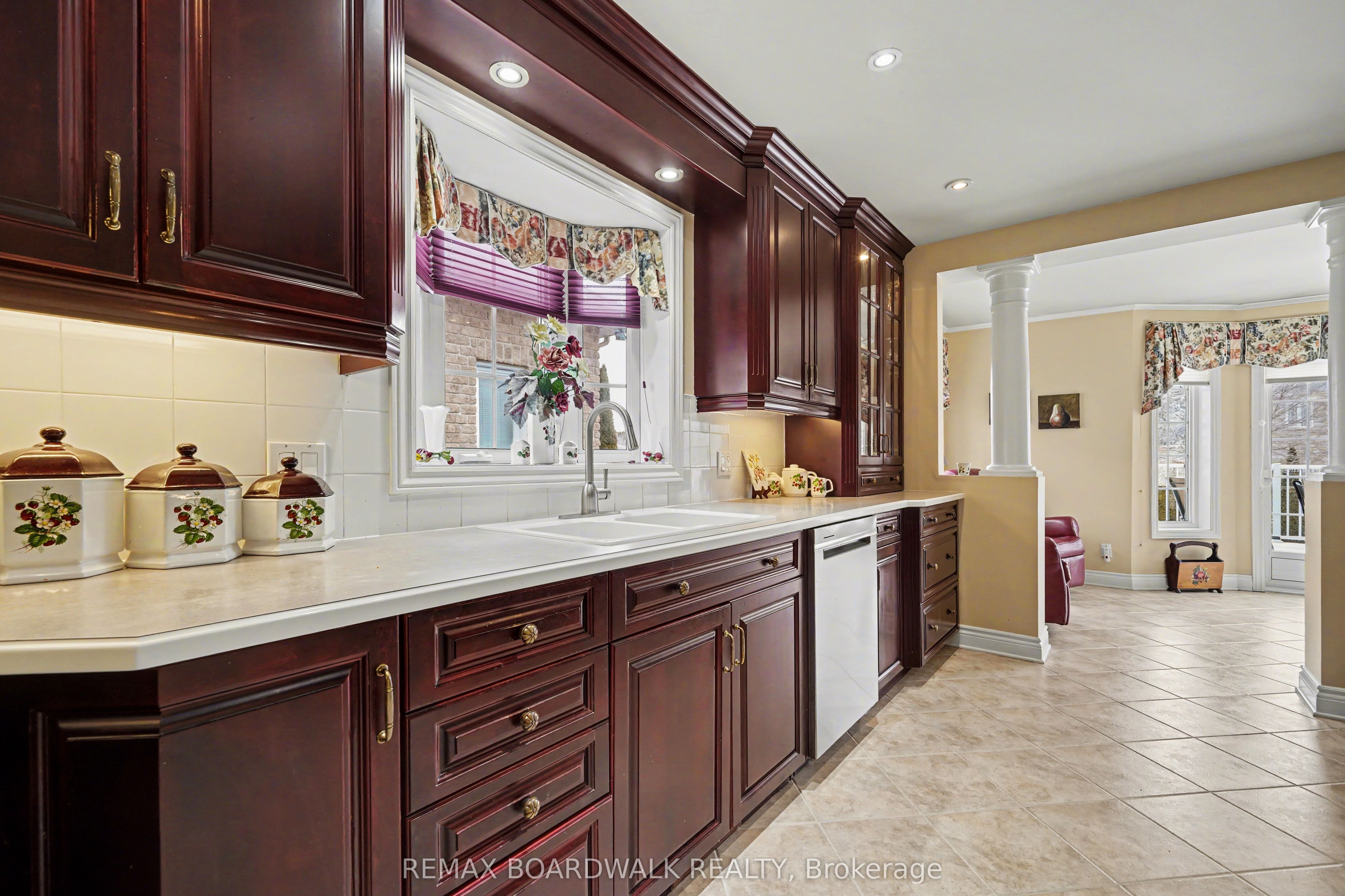 819 Laval Street Property Photo 14