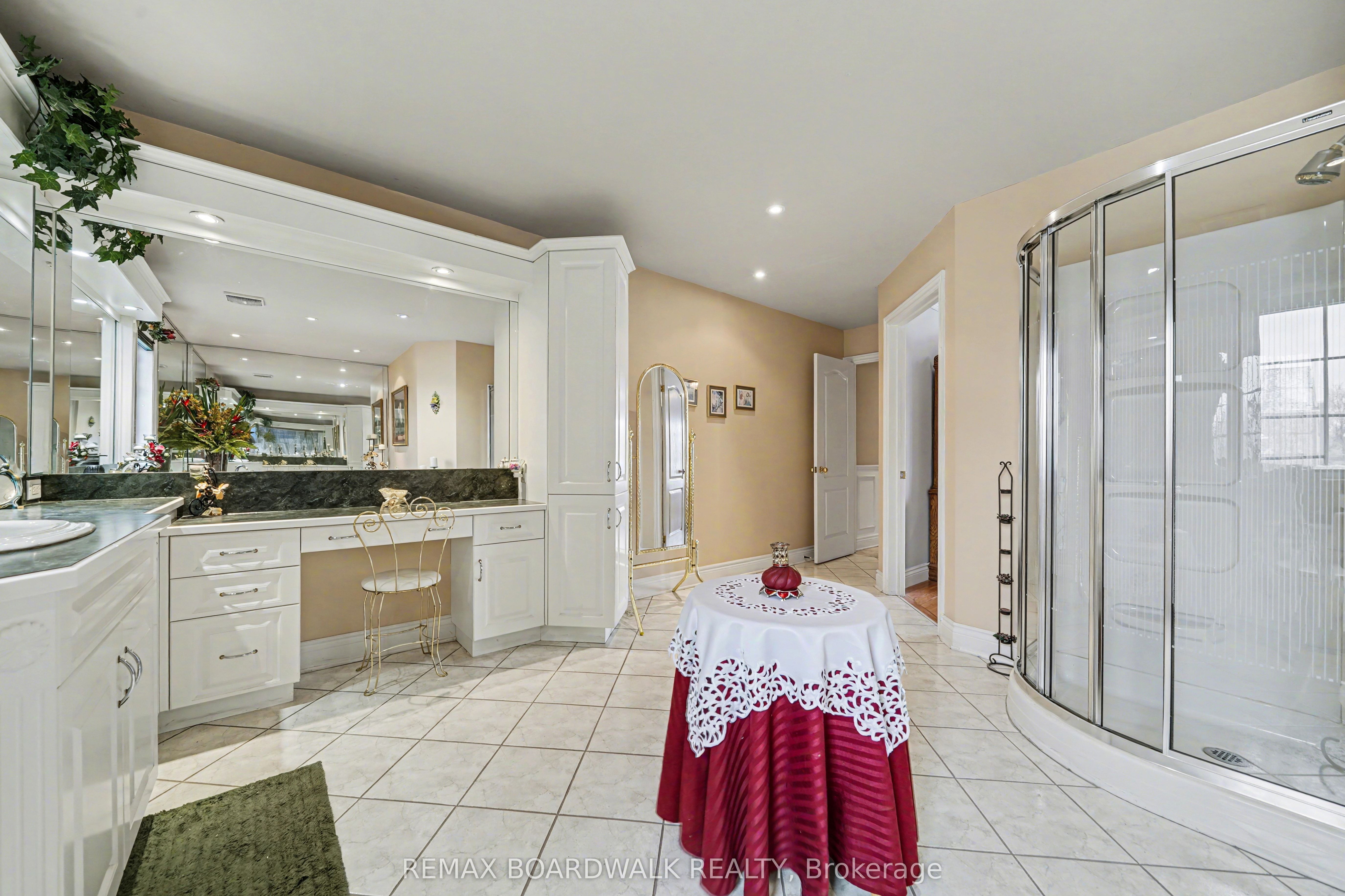 819 Laval Street Property Photo 22
