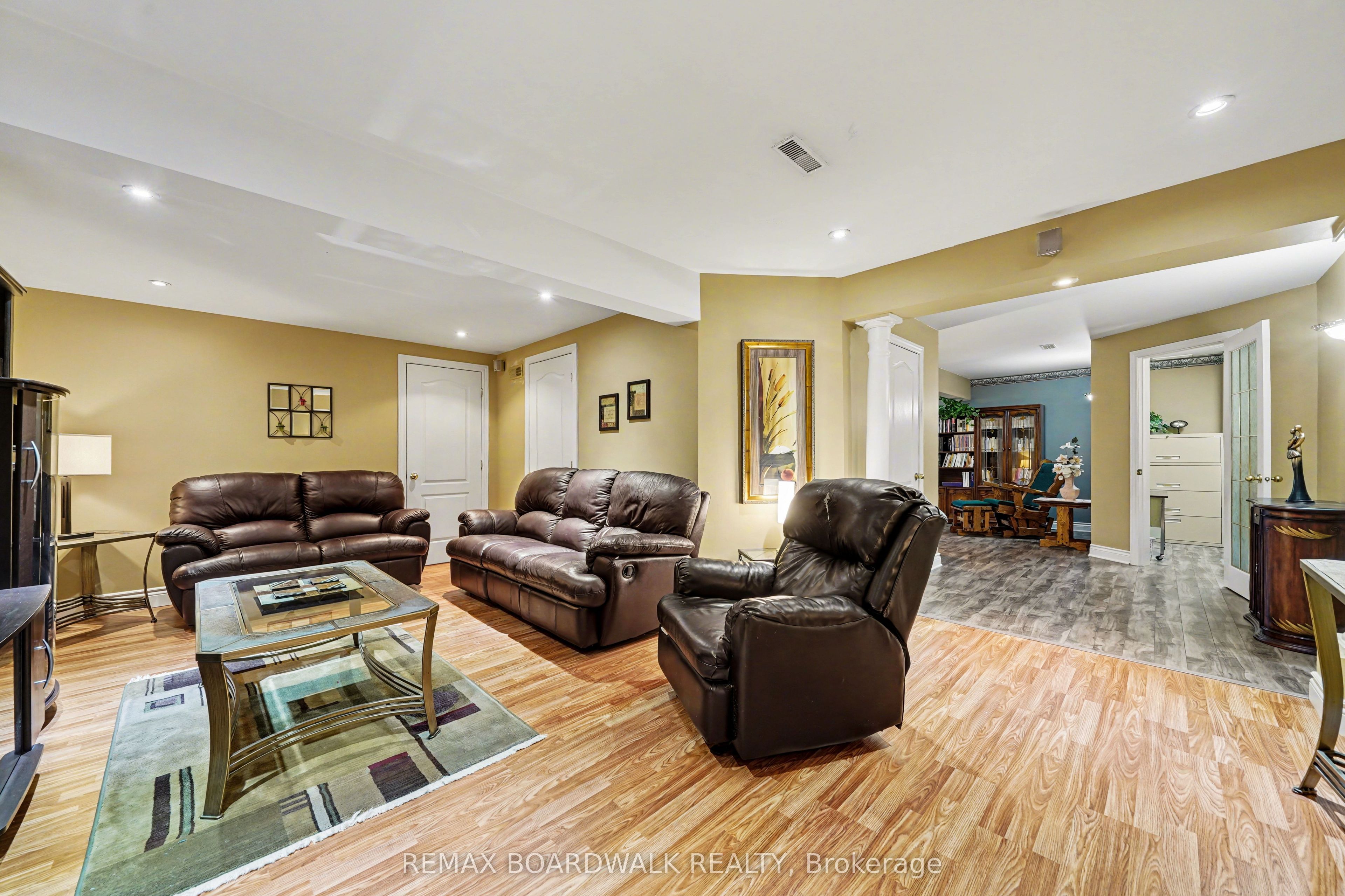 819 Laval Street Property Photo 31
