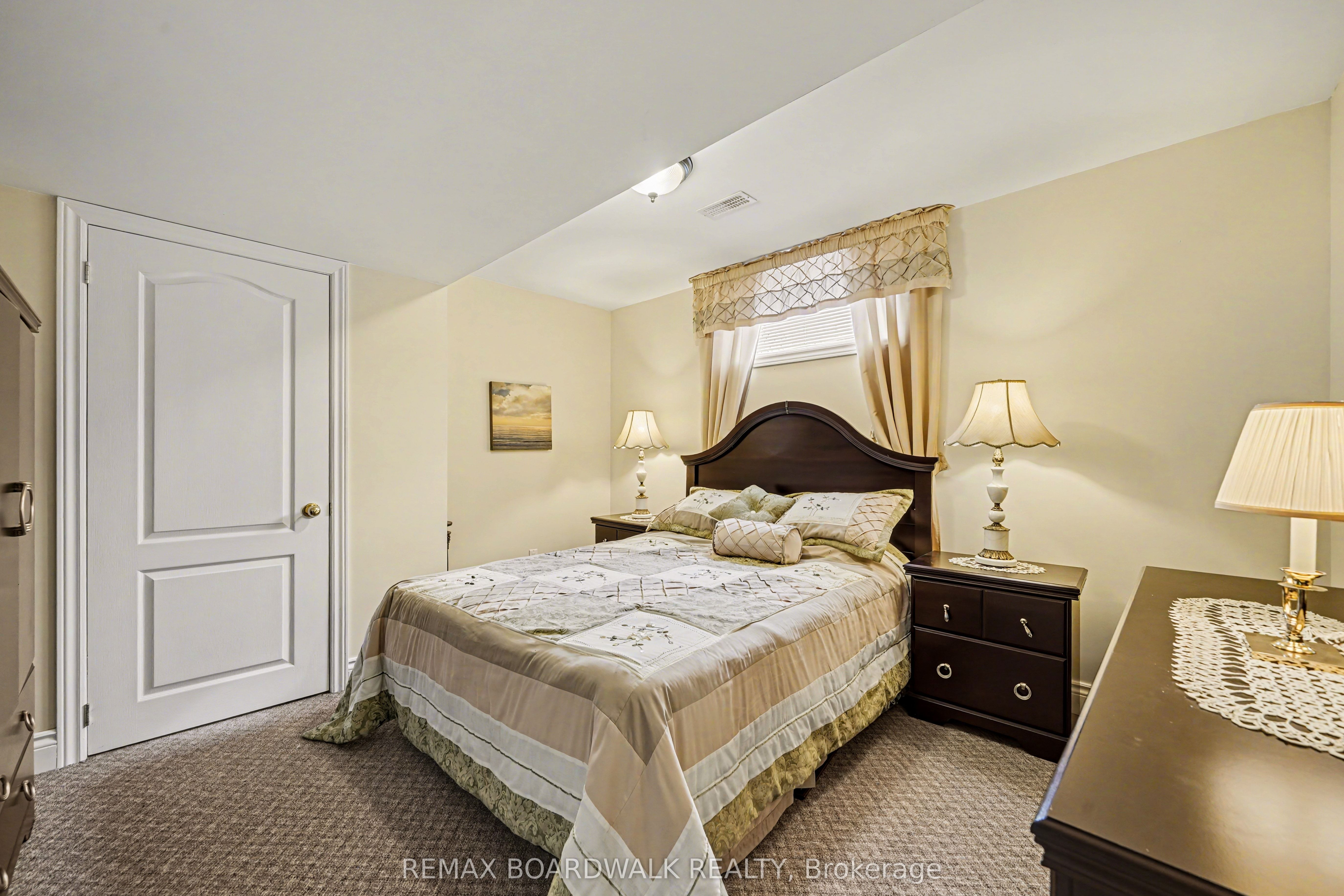 819 Laval Street Property Photo 32