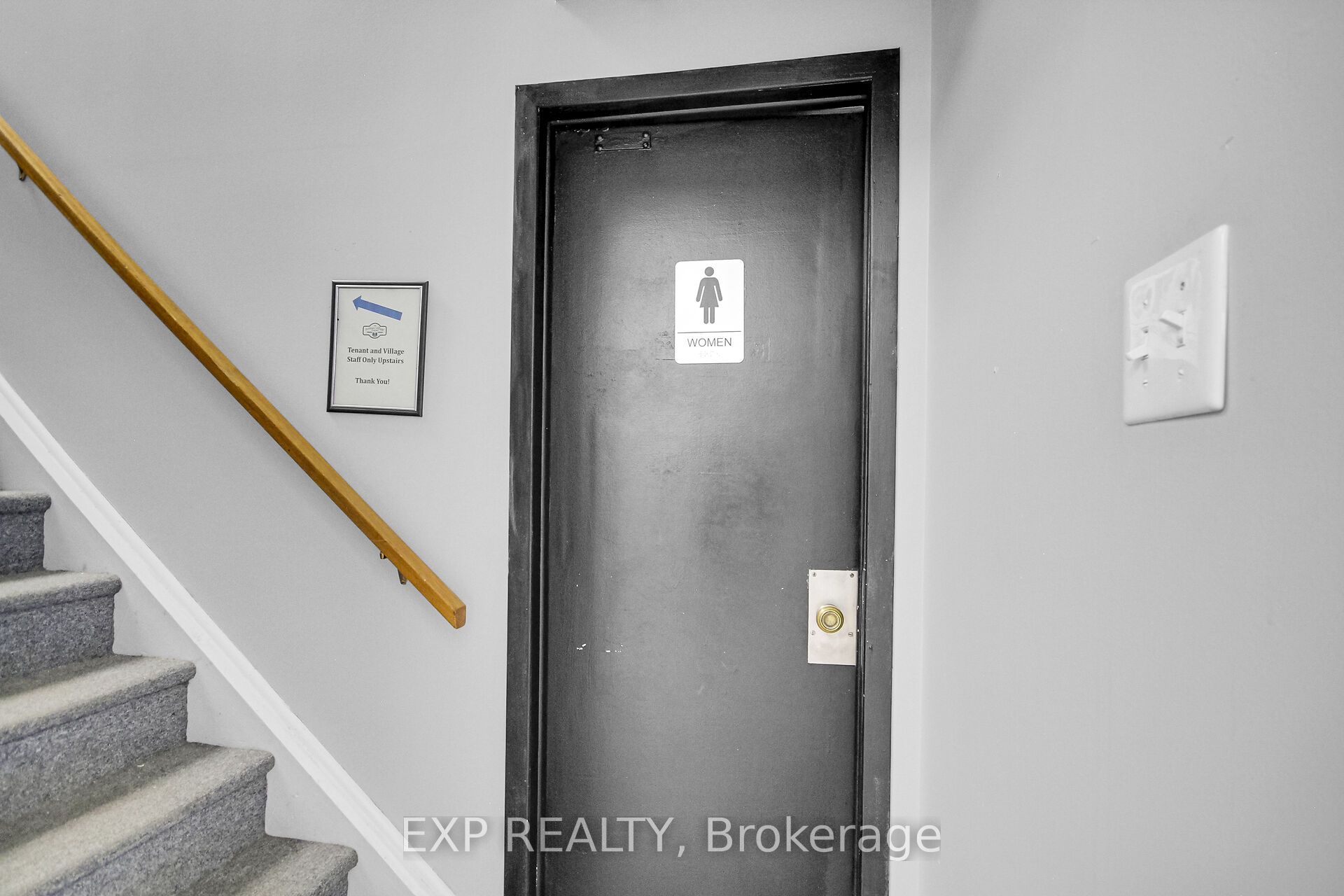 12 Maple Avenue Property Photo 38