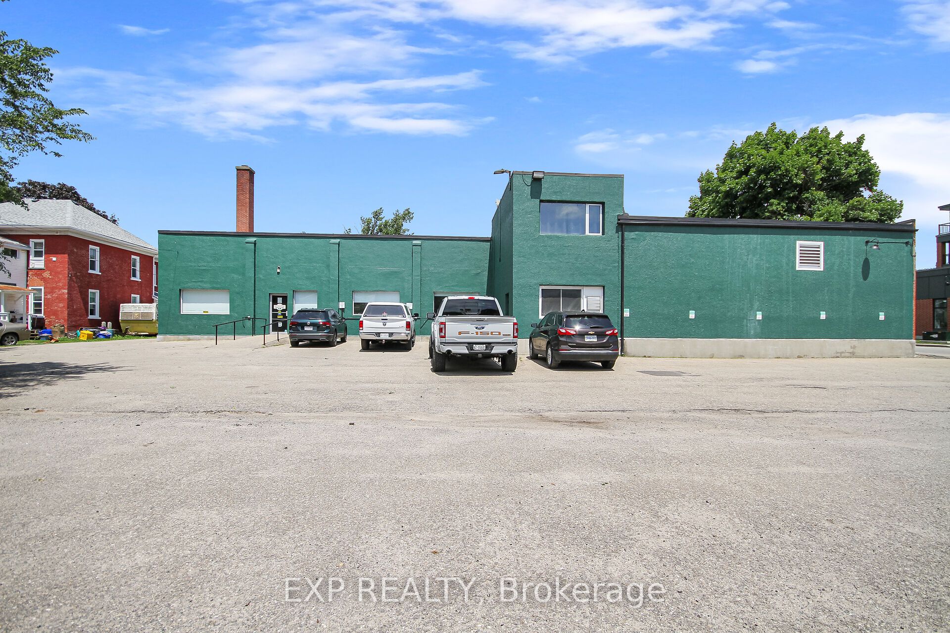 12 Maple Avenue Property Photo 45