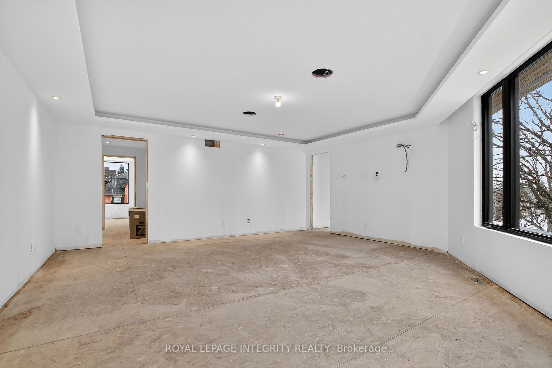 112 Queen Elizabeth Drive Property Photo 27