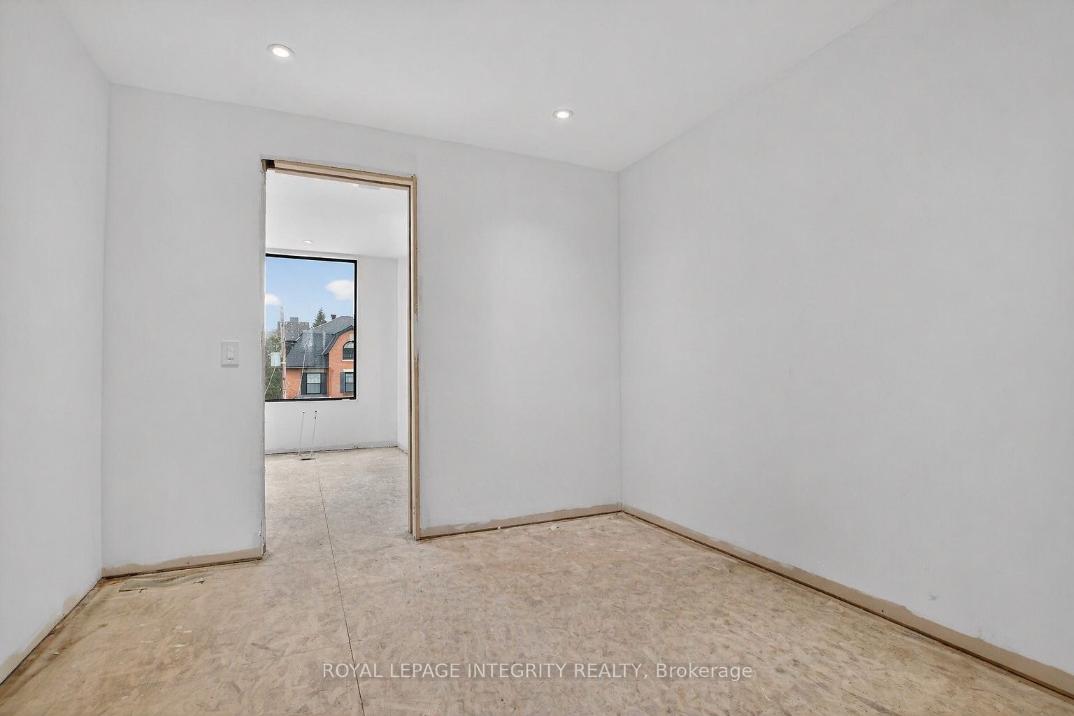 112 Queen Elizabeth Drive Property Photo 29