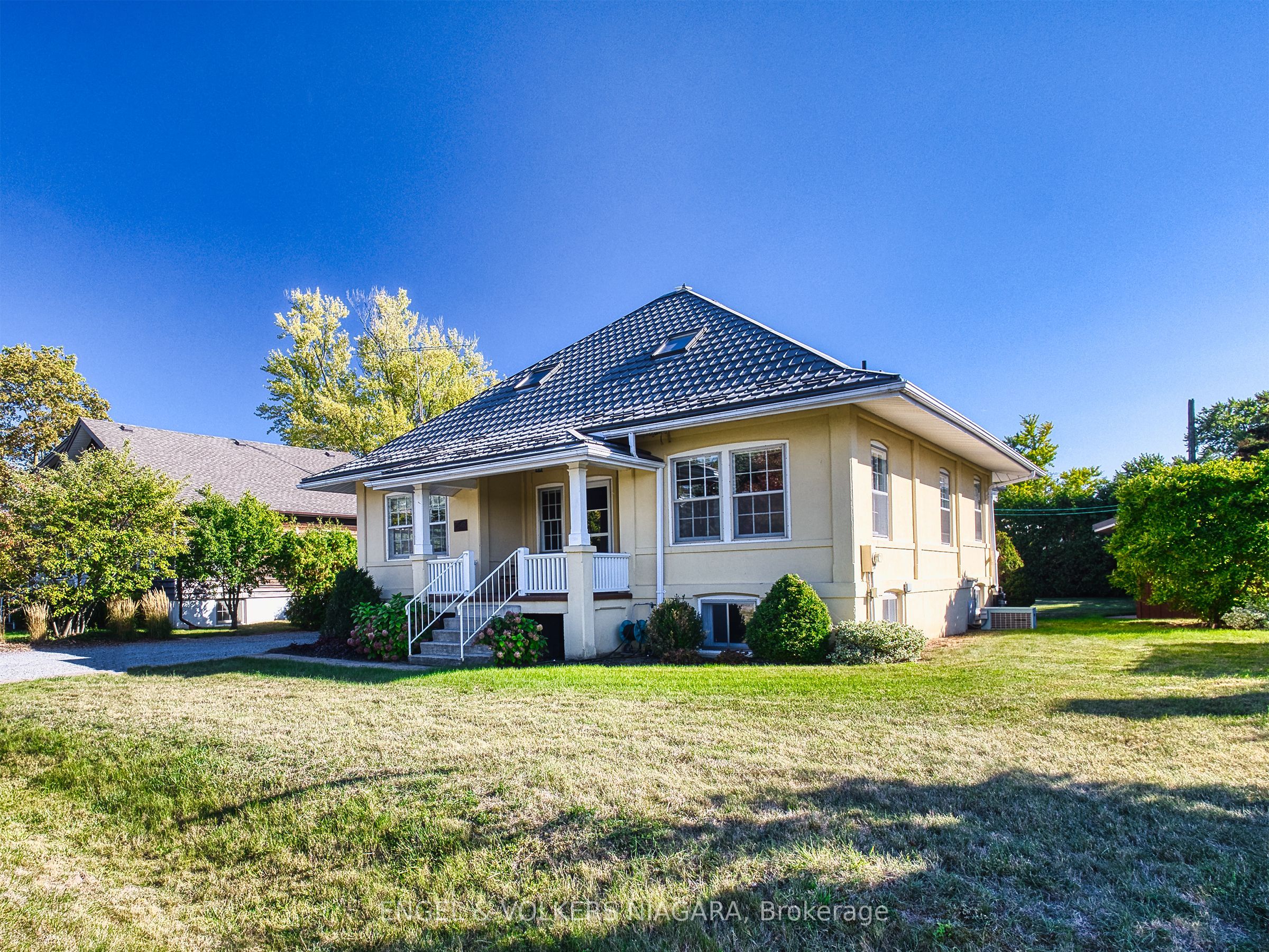 1577 Line 6 Road Property Photo 2