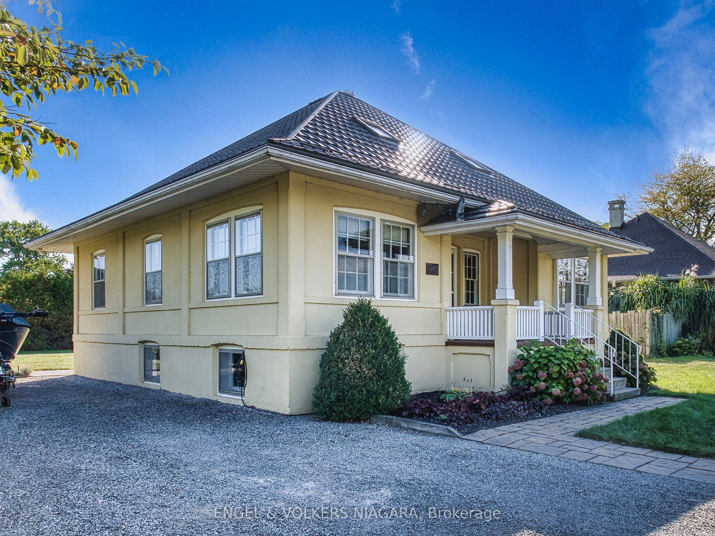 1577 Line 6 Road Property Photo 3