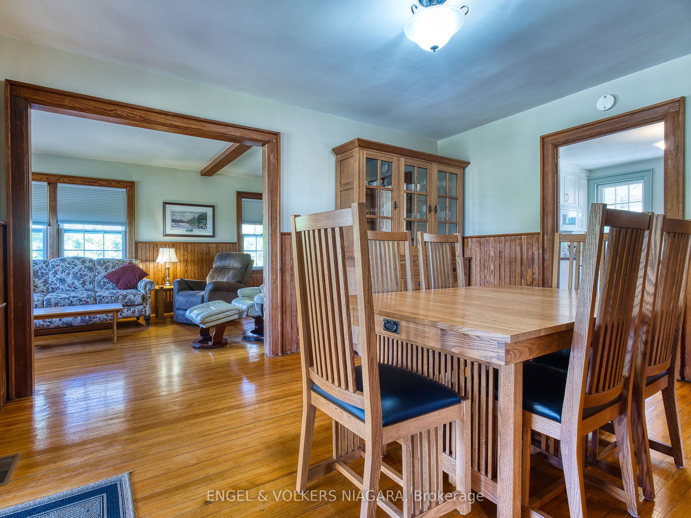 1577 Line 6 Road Property Photo 5