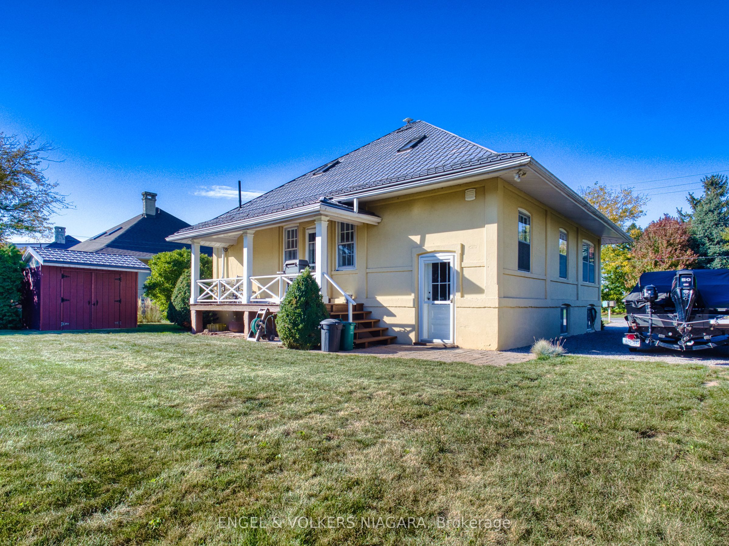 1577 Line 6 Road Property Photo 15