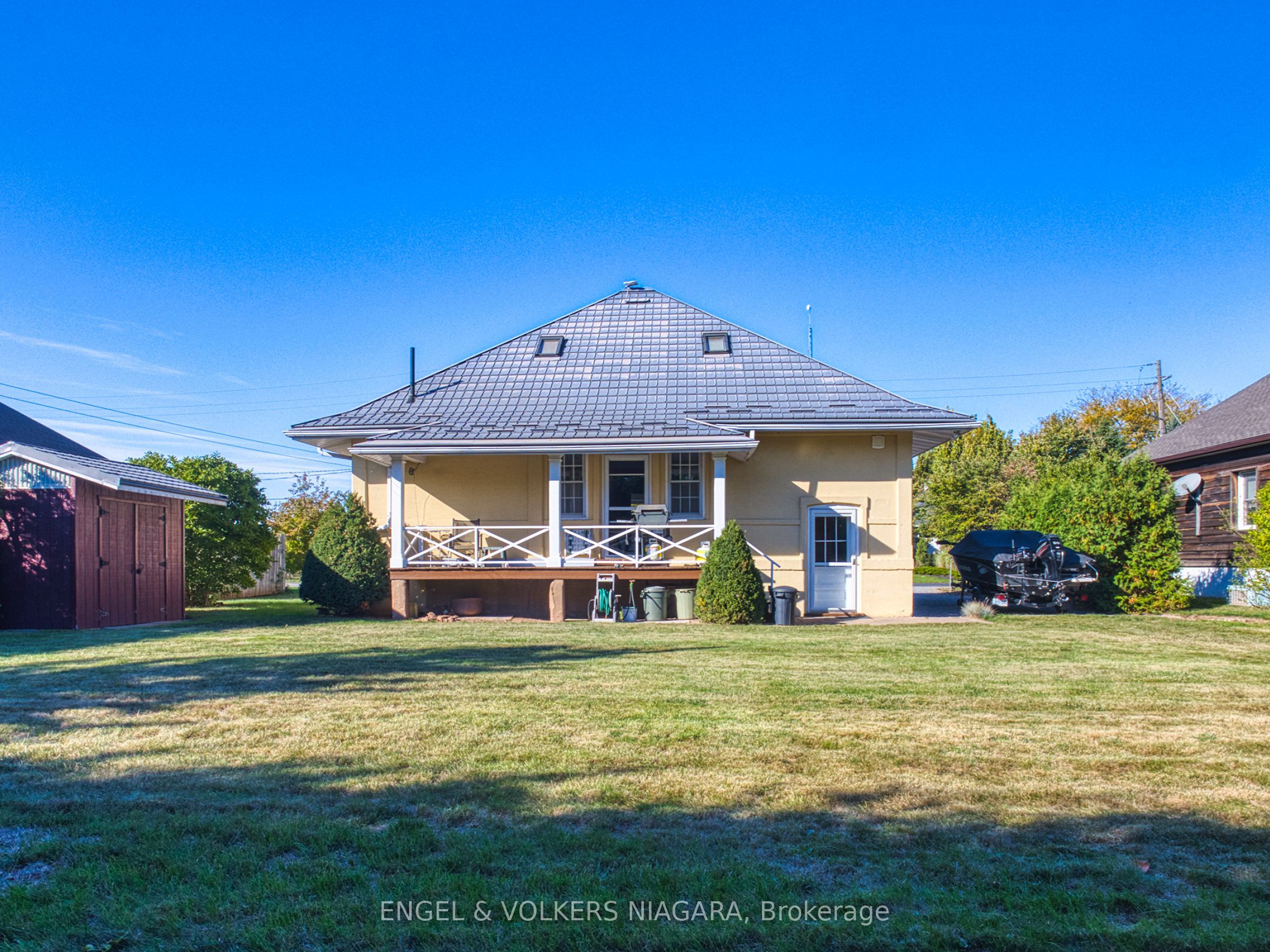 1577 Line 6 Road Property Photo 16