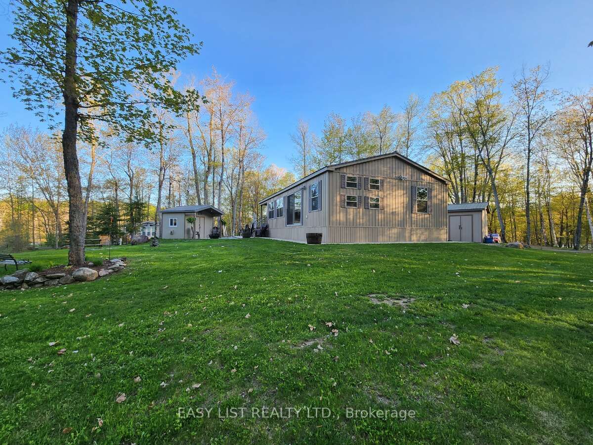 180 Lost Forest Lane Property Photo 6