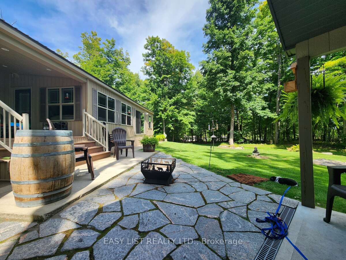 180 Lost Forest Lane Property Photo 9