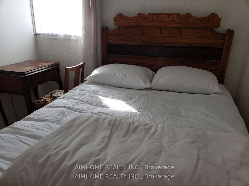 776211 Highway 10 E Unit 2 Property Photo 3