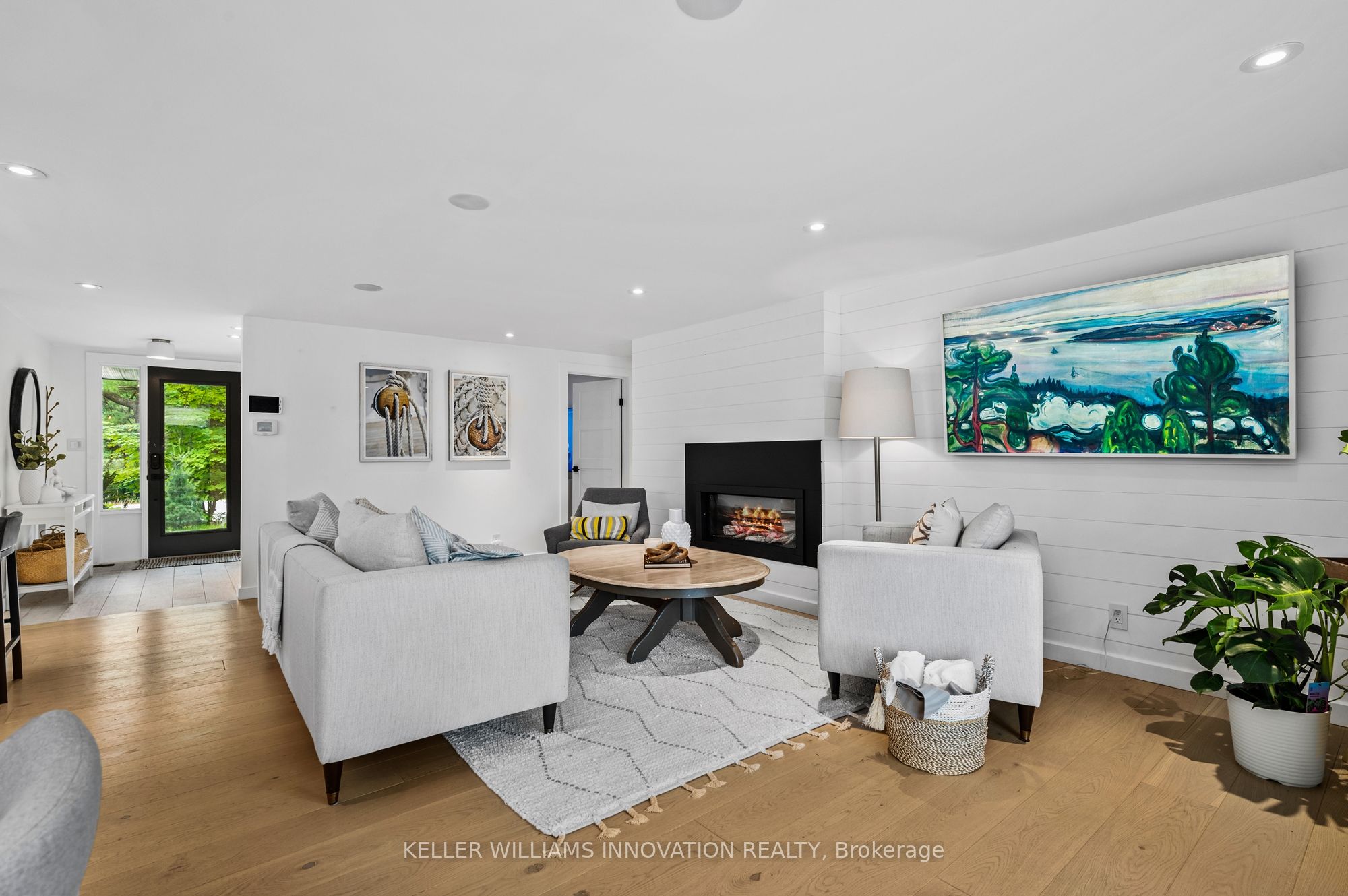 2872 Muskoka Road 118 W Property Photo 1