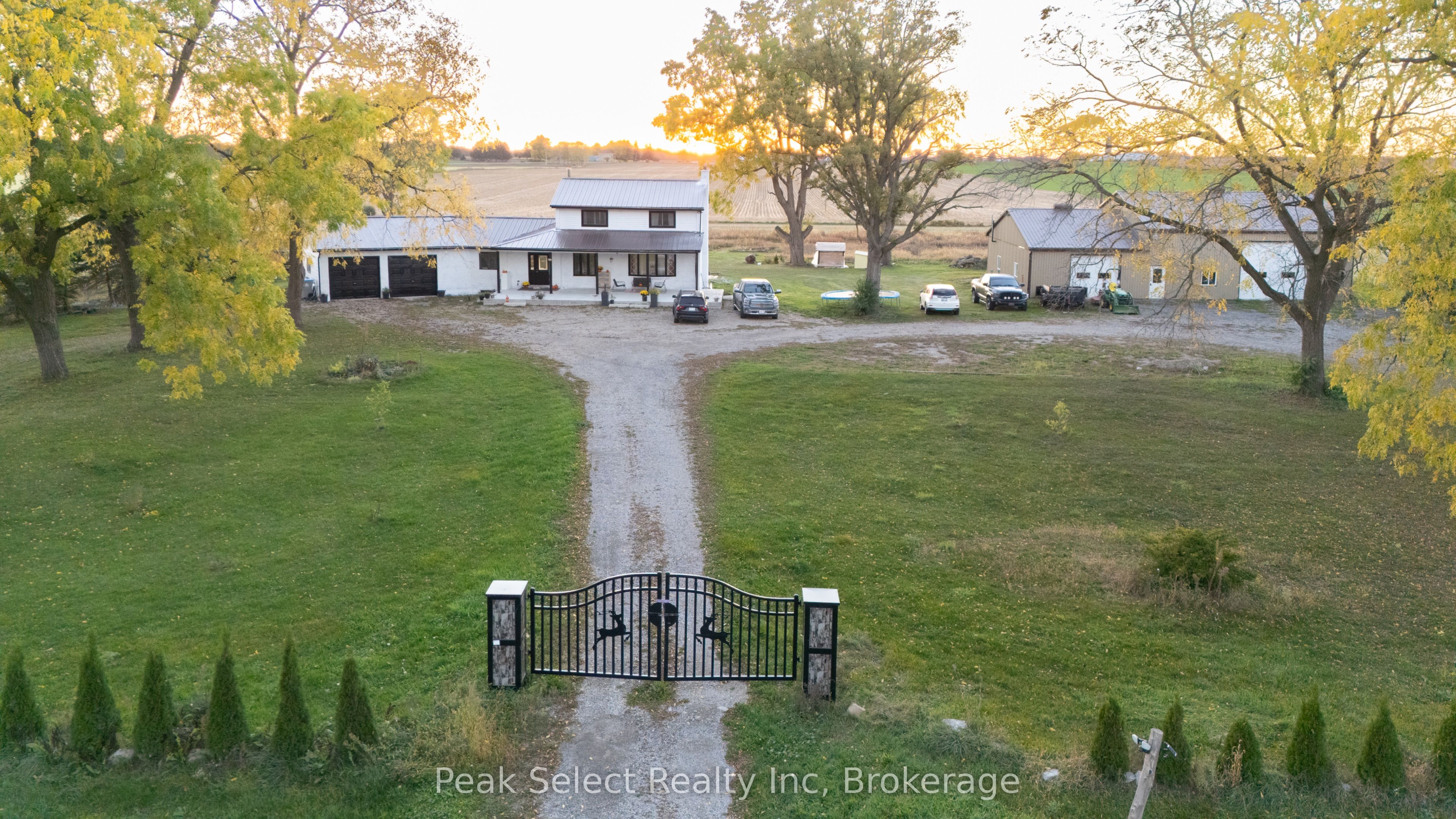 1982 Road 163 Property Photo 2