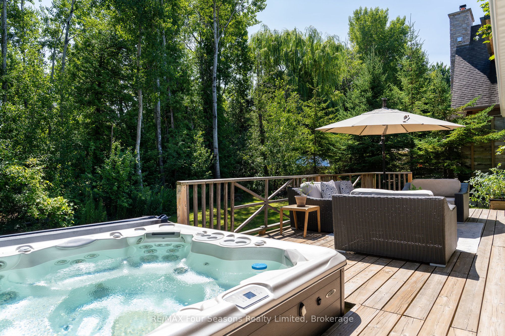 141 Aspen Way Property Photo 4