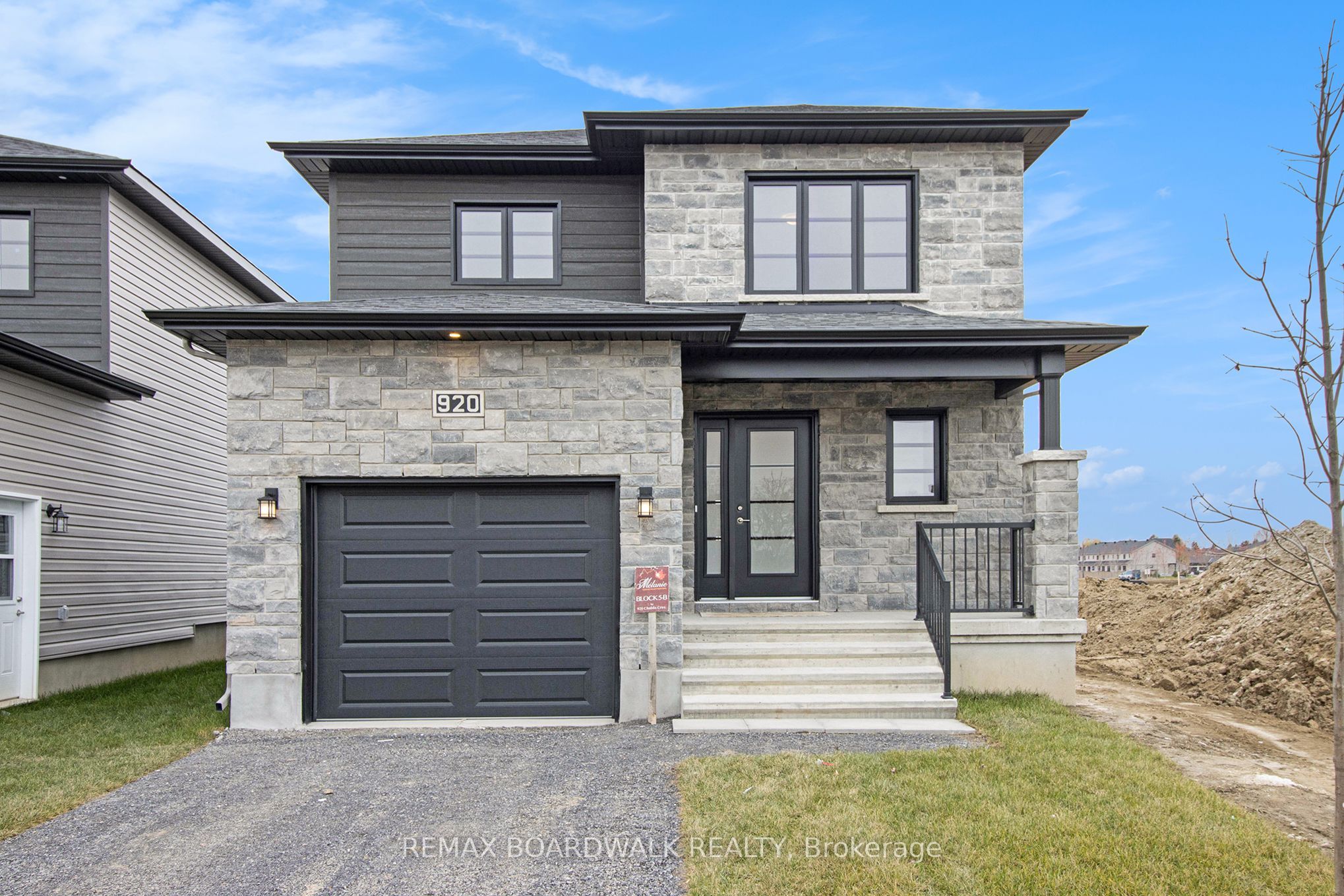1145 Montblanc Crescent Property Photo 1