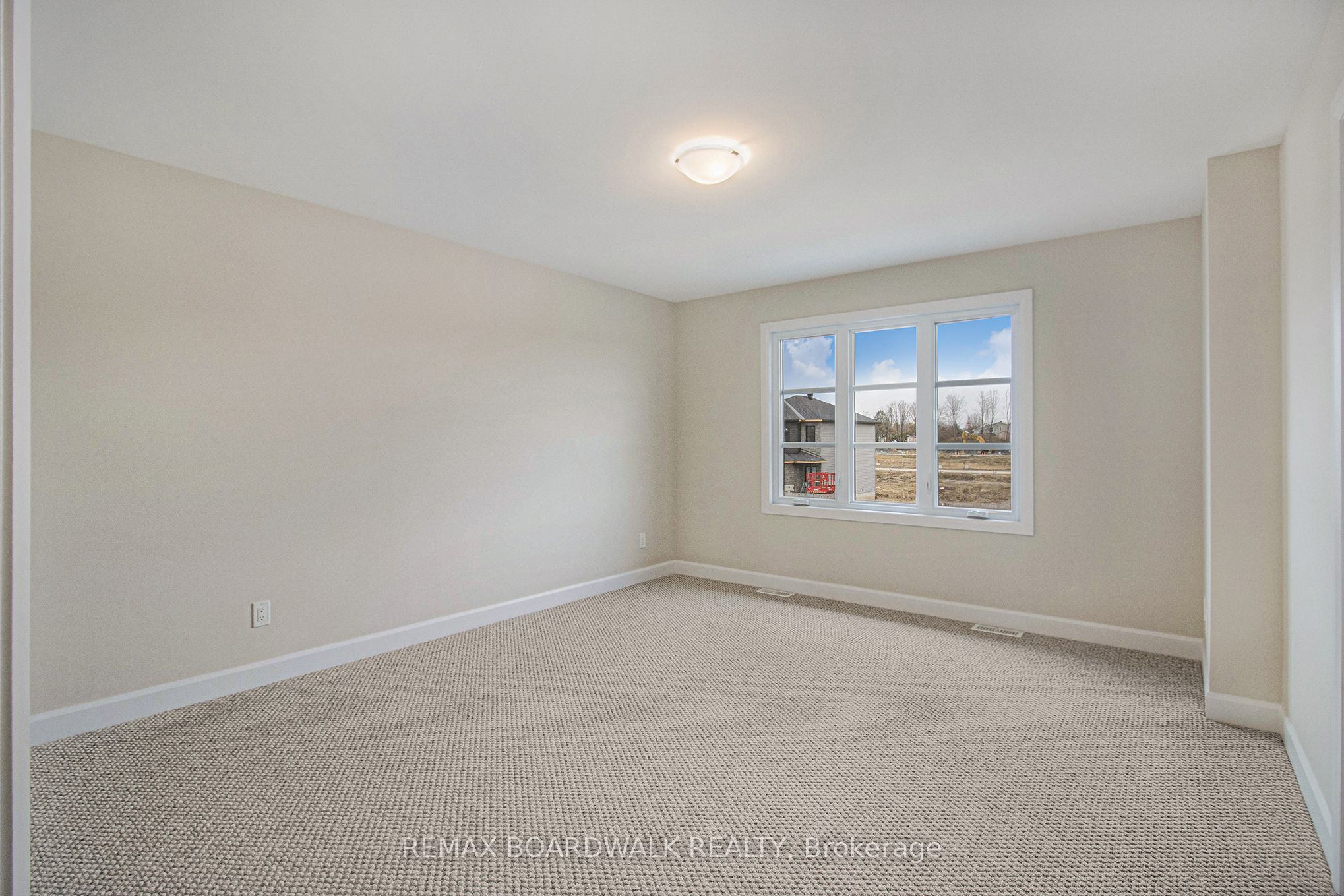 1145 Montblanc Crescent Property Photo 12