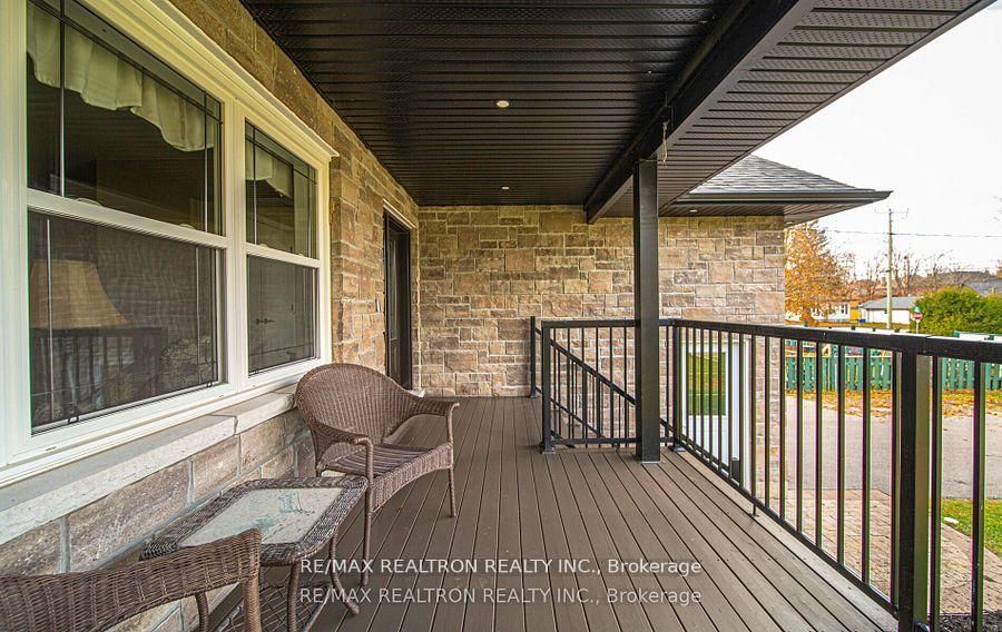 43 King Street Property Photo 4