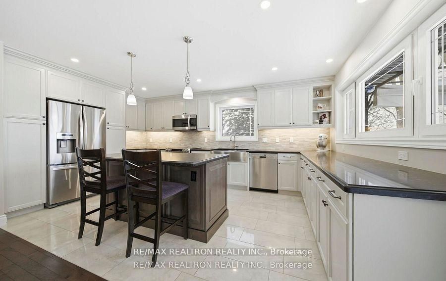 43 King Street Property Photo 13