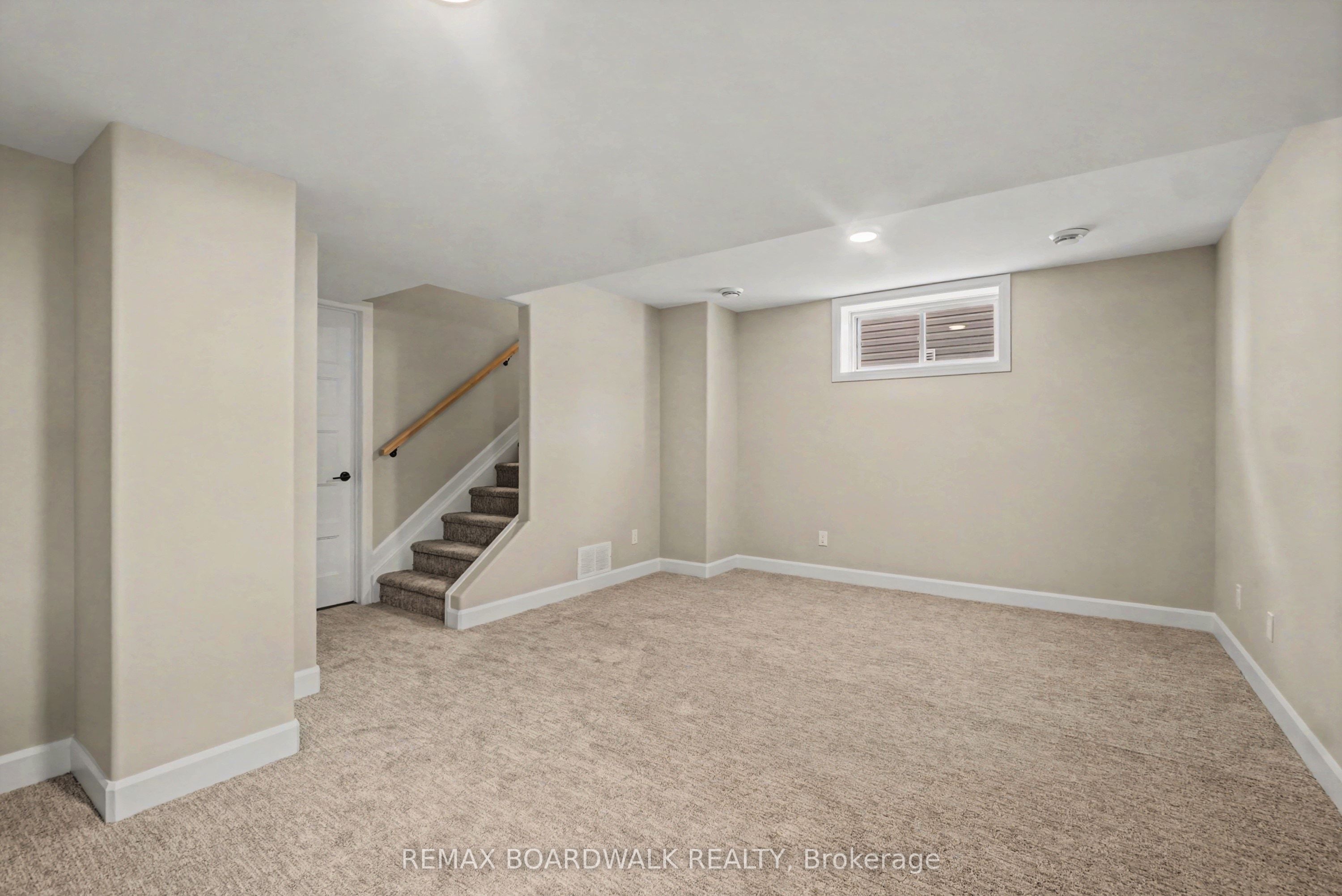 404 Falcon Lane Property Photo 19