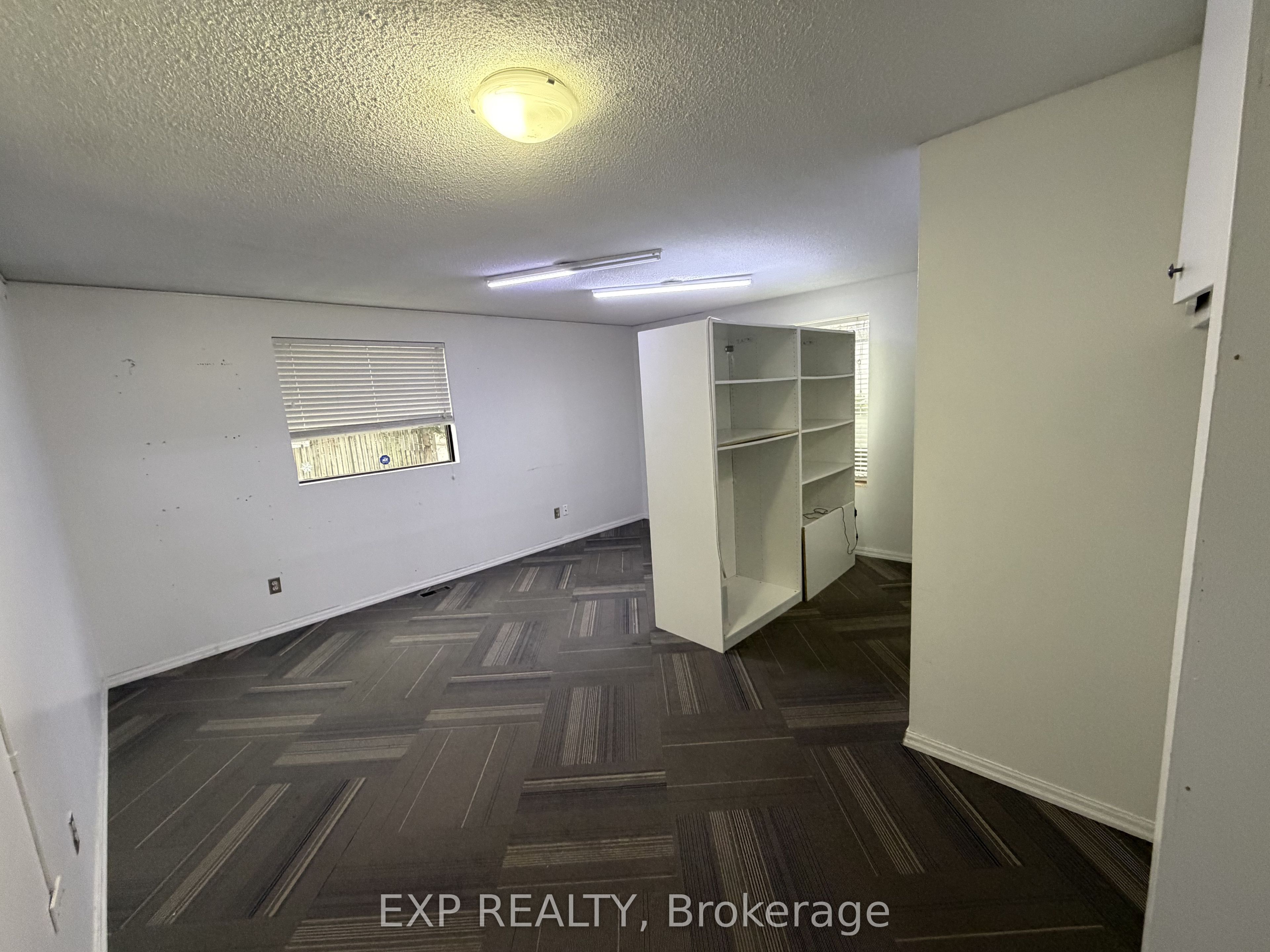 89 Wharncliffe Road N Upper Property Photo 7