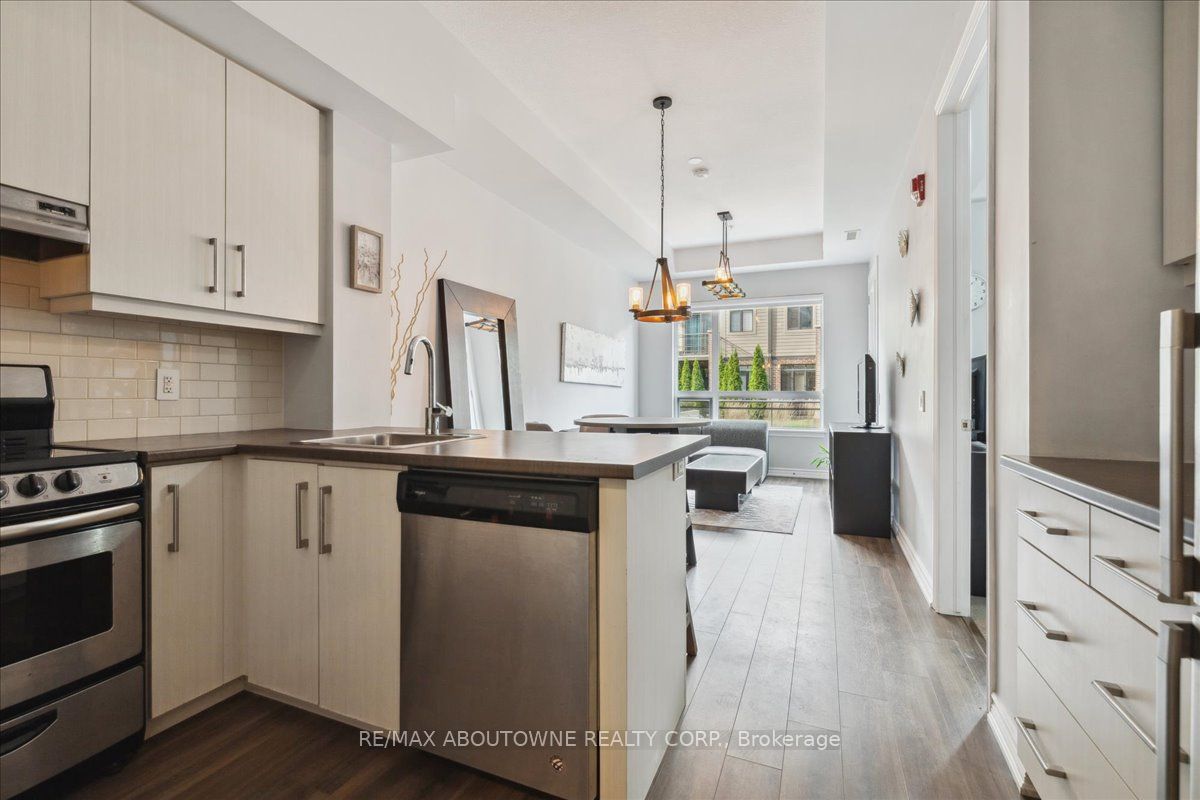 40 Esplanade Lane 102 Property Photo 5