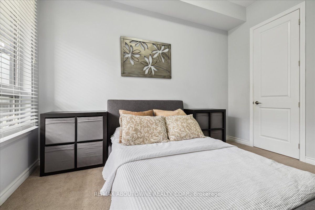 40 Esplanade Lane 102 Property Photo 21