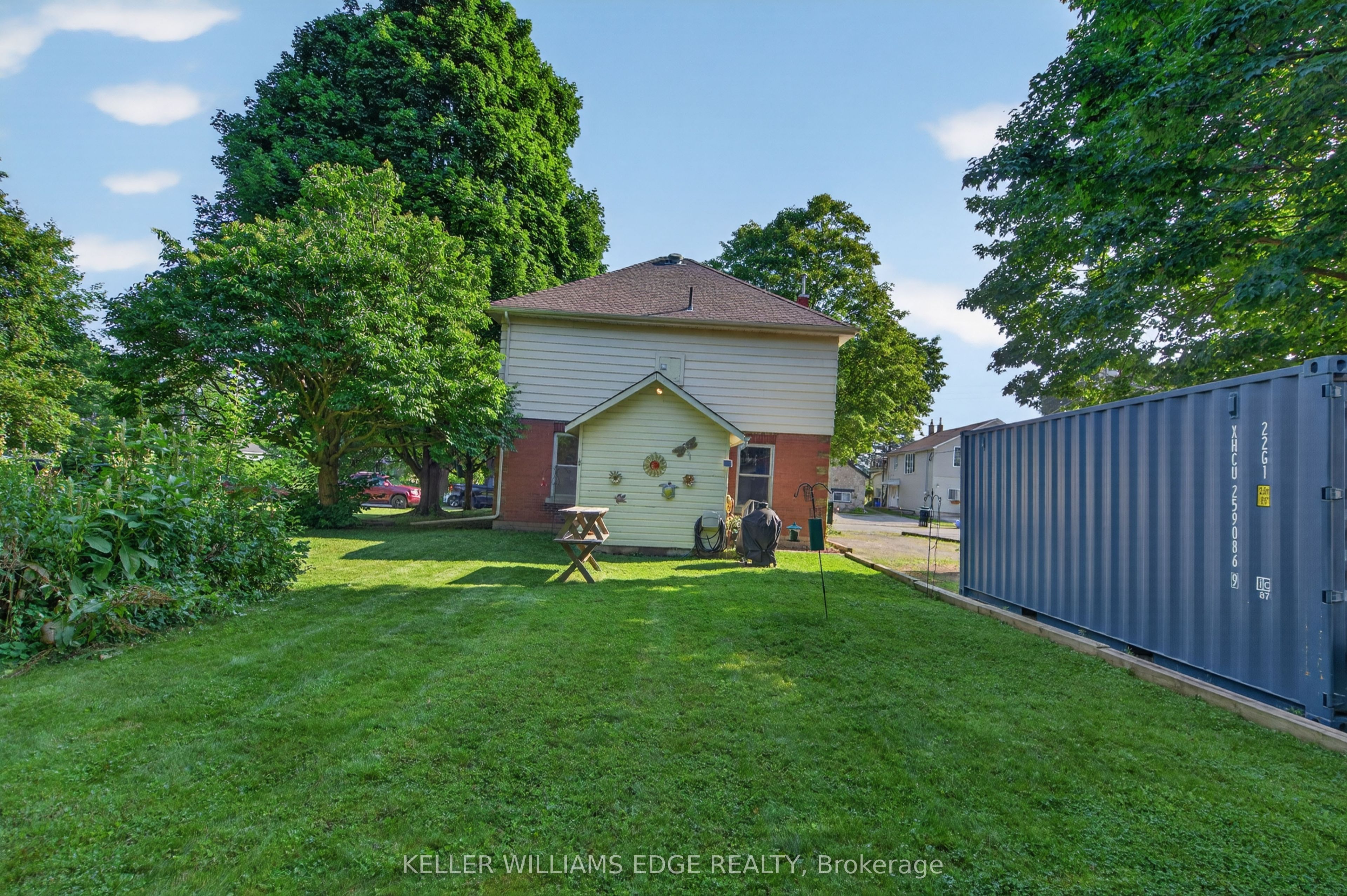 113 Freelton Road Property Photo 4