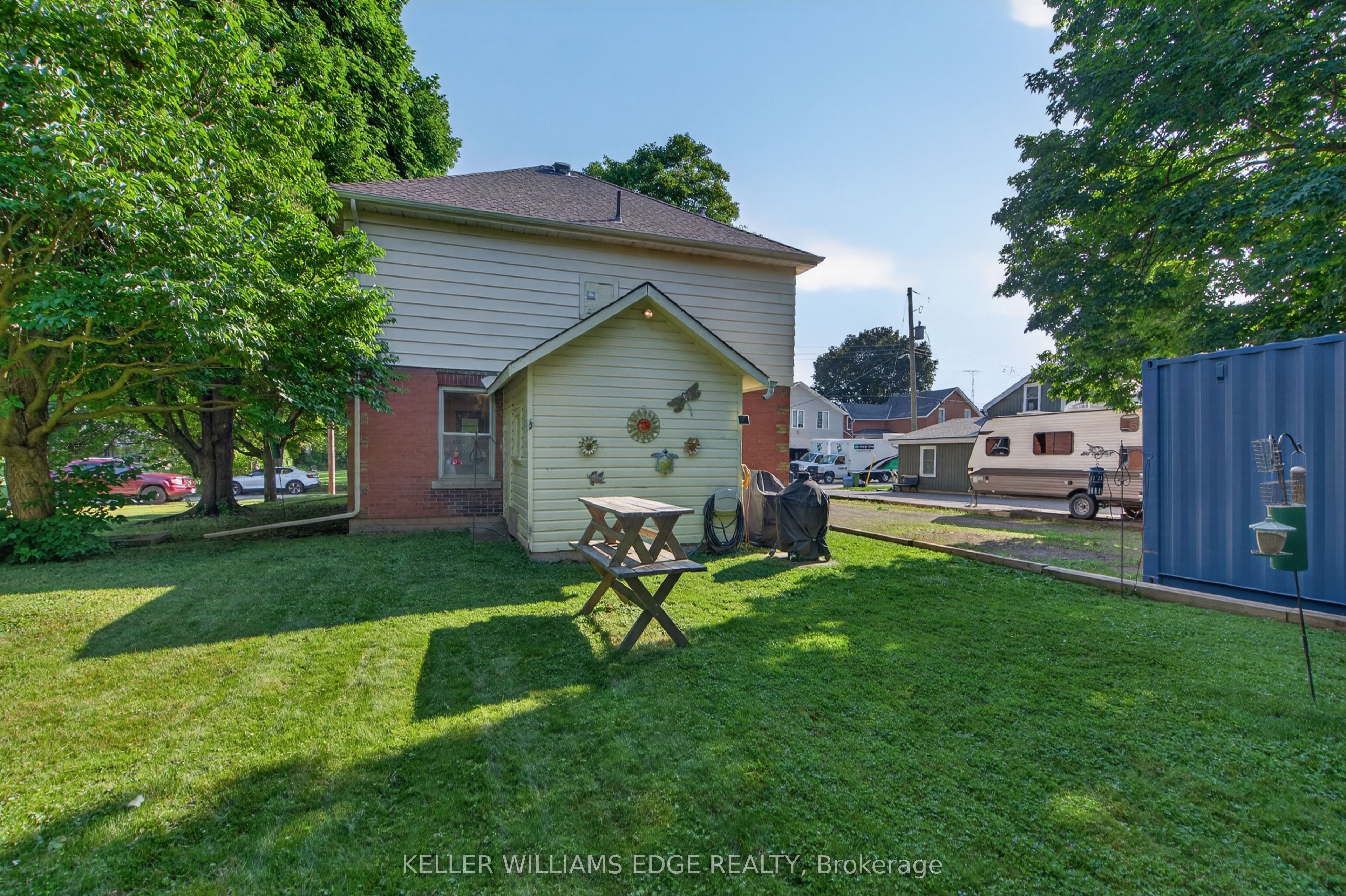 113 Freelton Road Property Photo 32