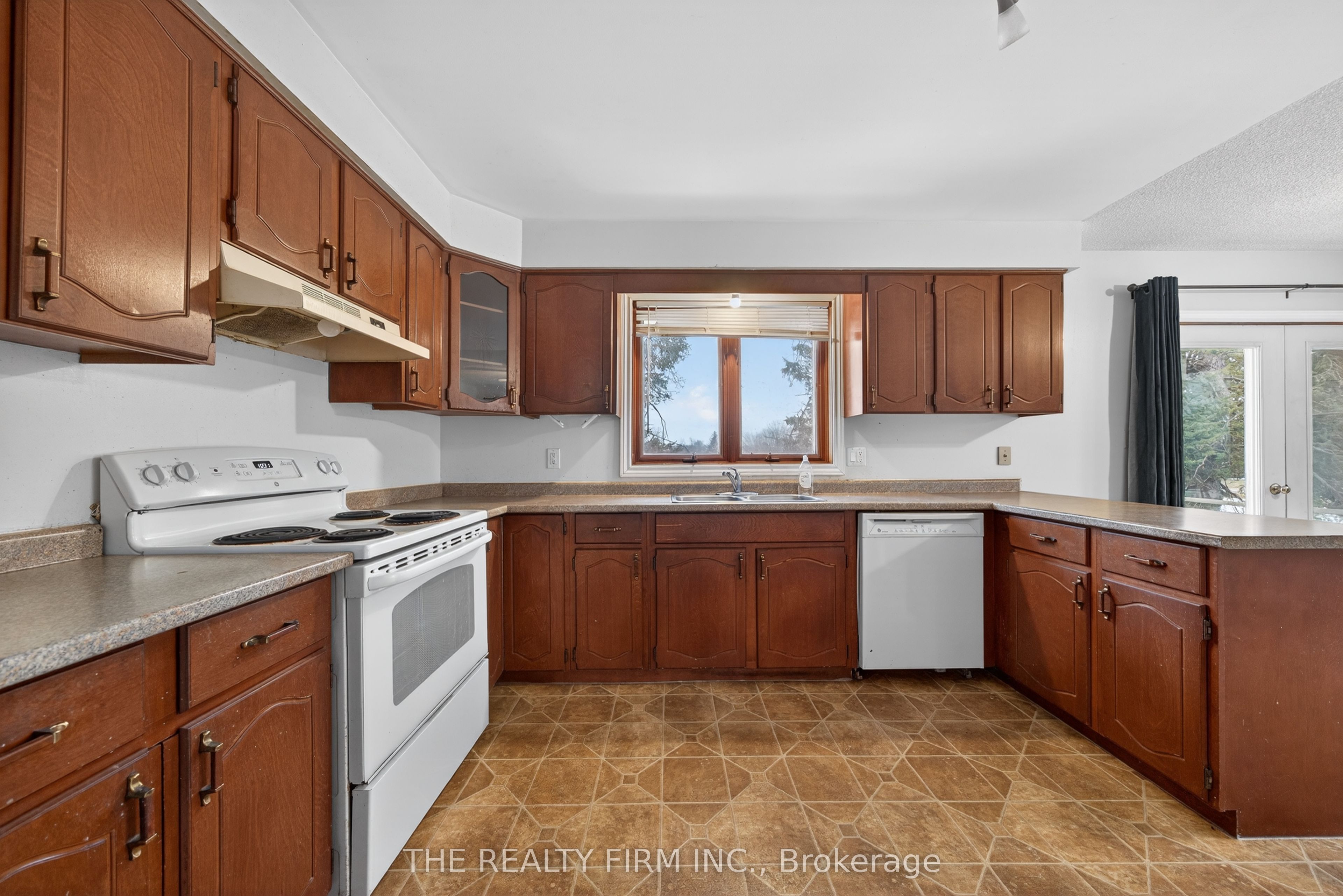 7934 Olde Drive Property Photo 11
