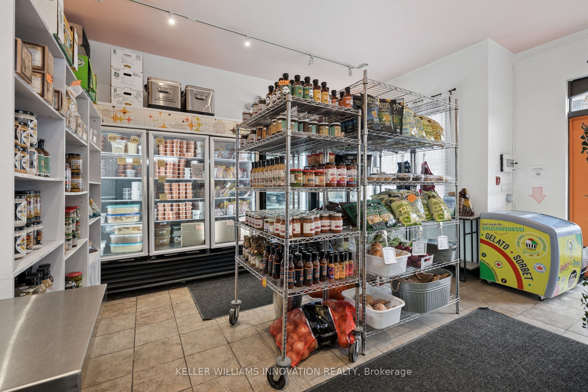 8 Regina Street N 5 Property Photo 12
