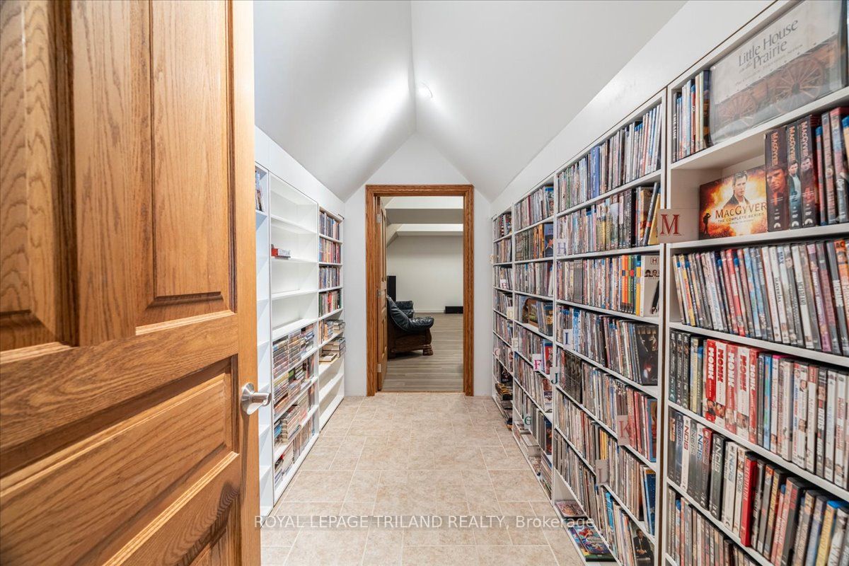 3115 Napperton Drive Property Photo 27