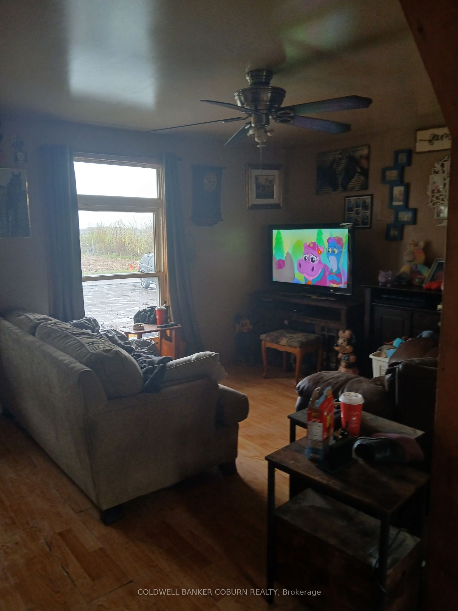 11574 Rowena Road Property Photo 4