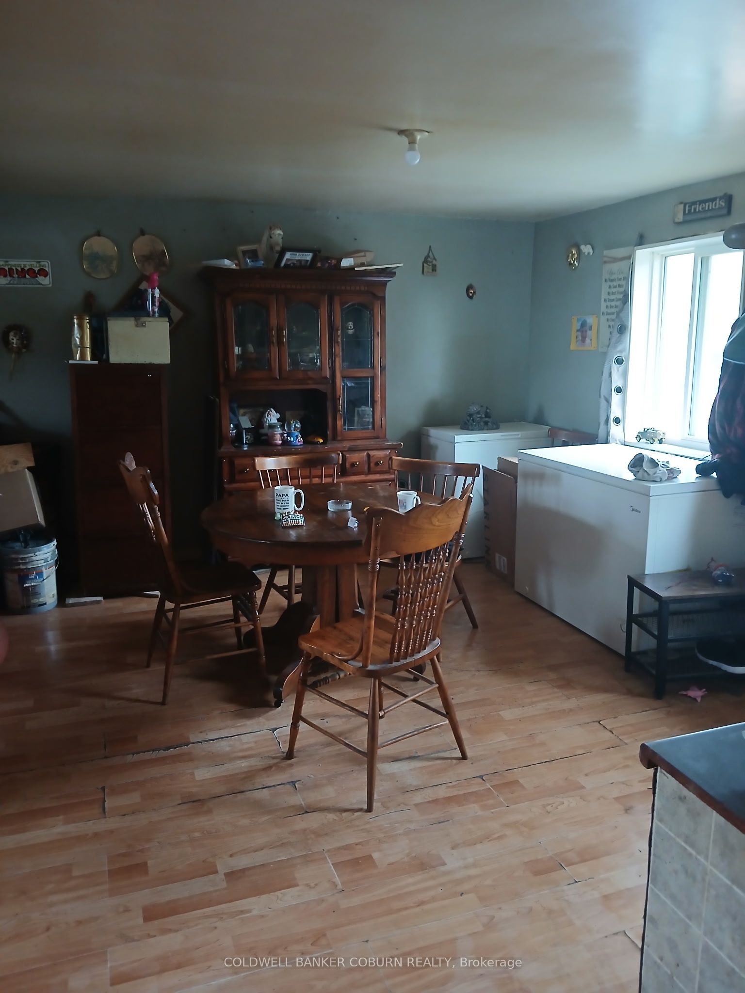 11574 Rowena Road Property Photo 5